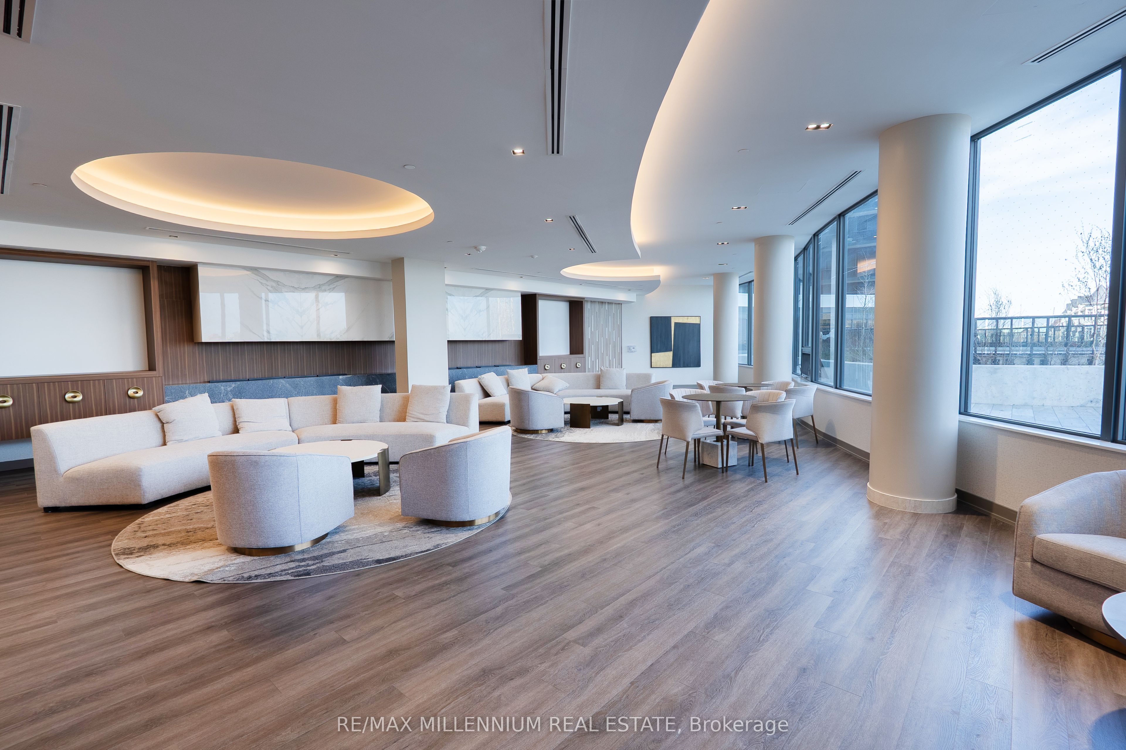 5105 Hurontario Street PH6, Mississauga, ON L4Z 0C9 photo 4
