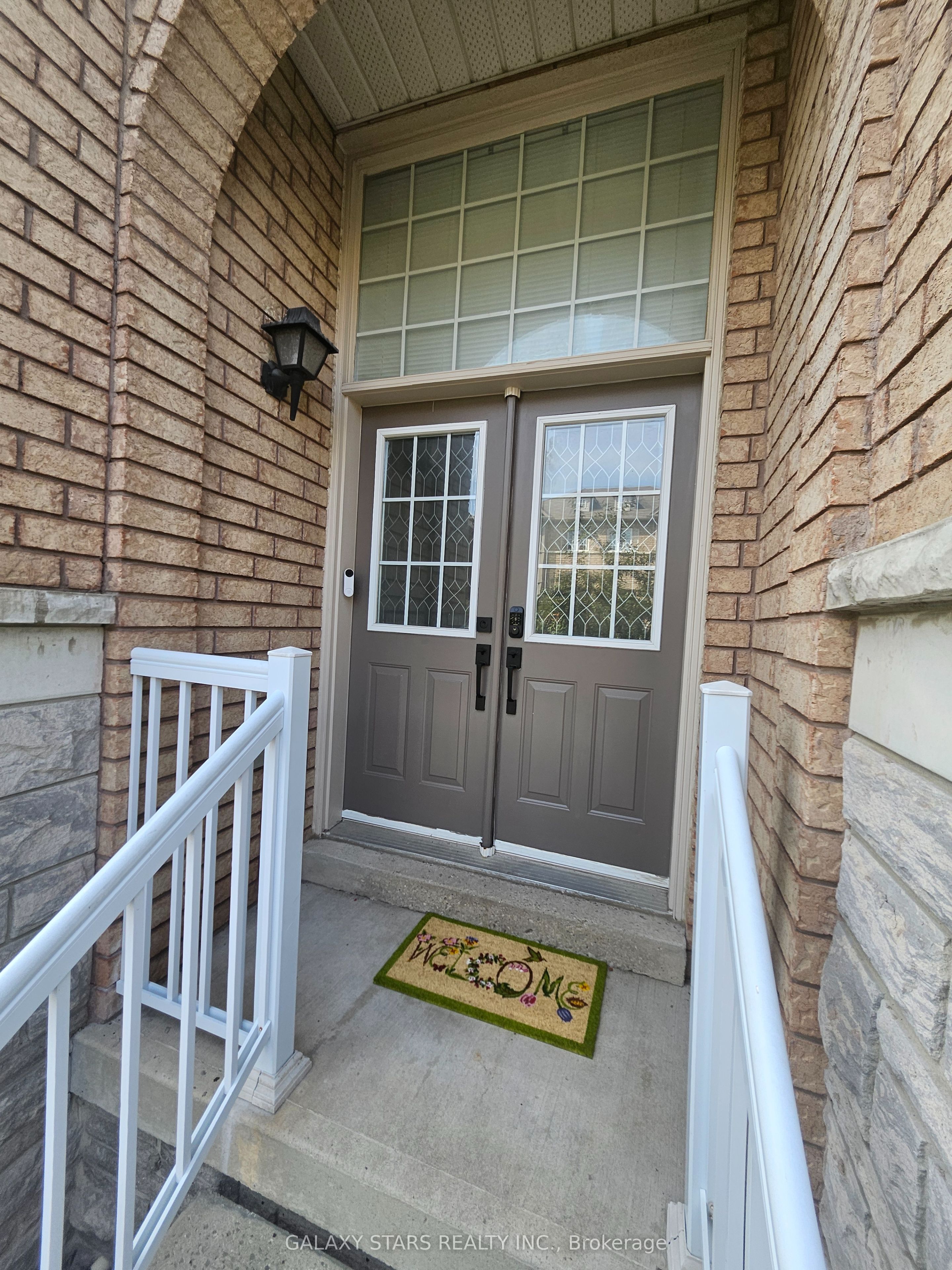 735 States Street, Mississauga, ON L5R 0B6 photo 2