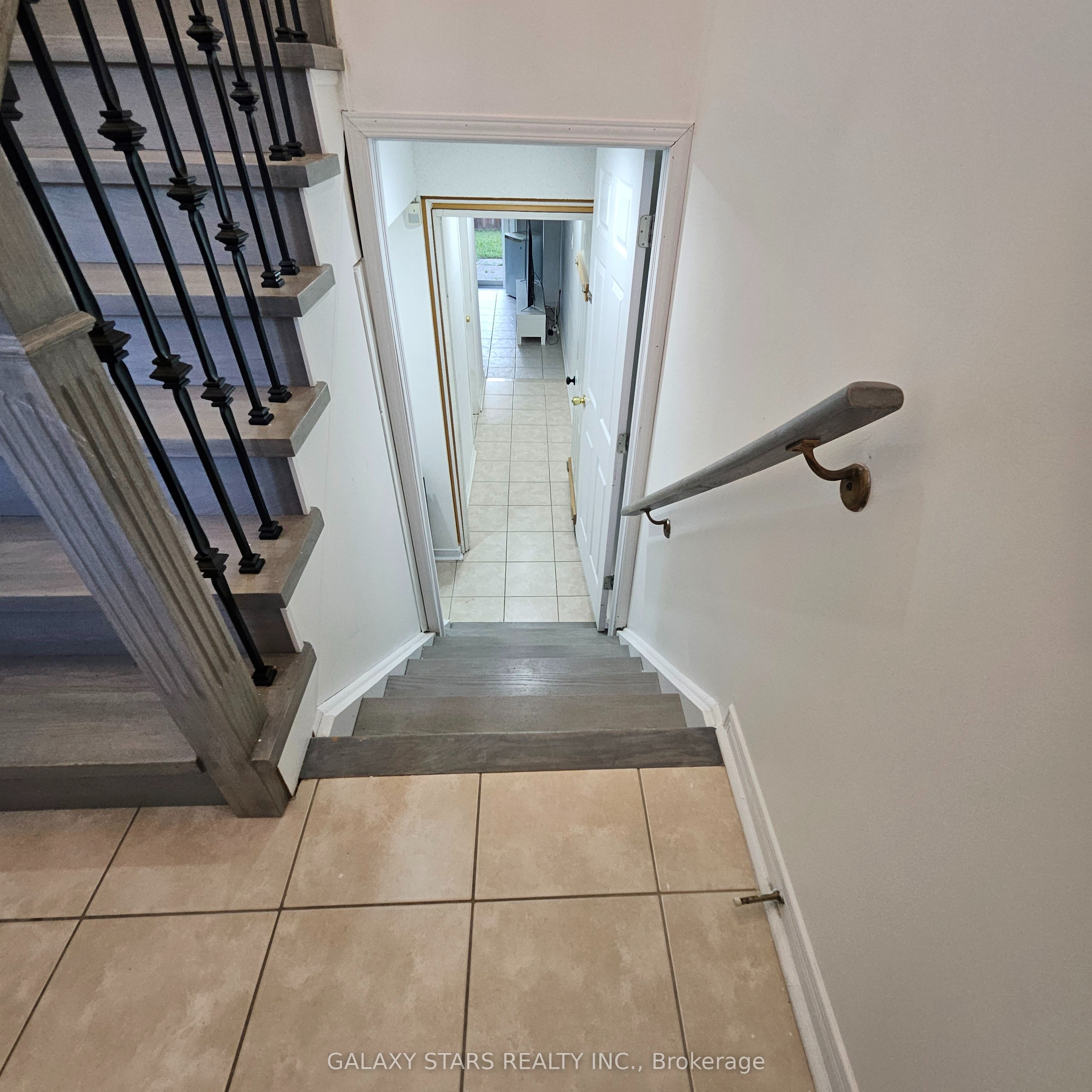 735 States Street, Mississauga, ON L5R 0B6 photo 4