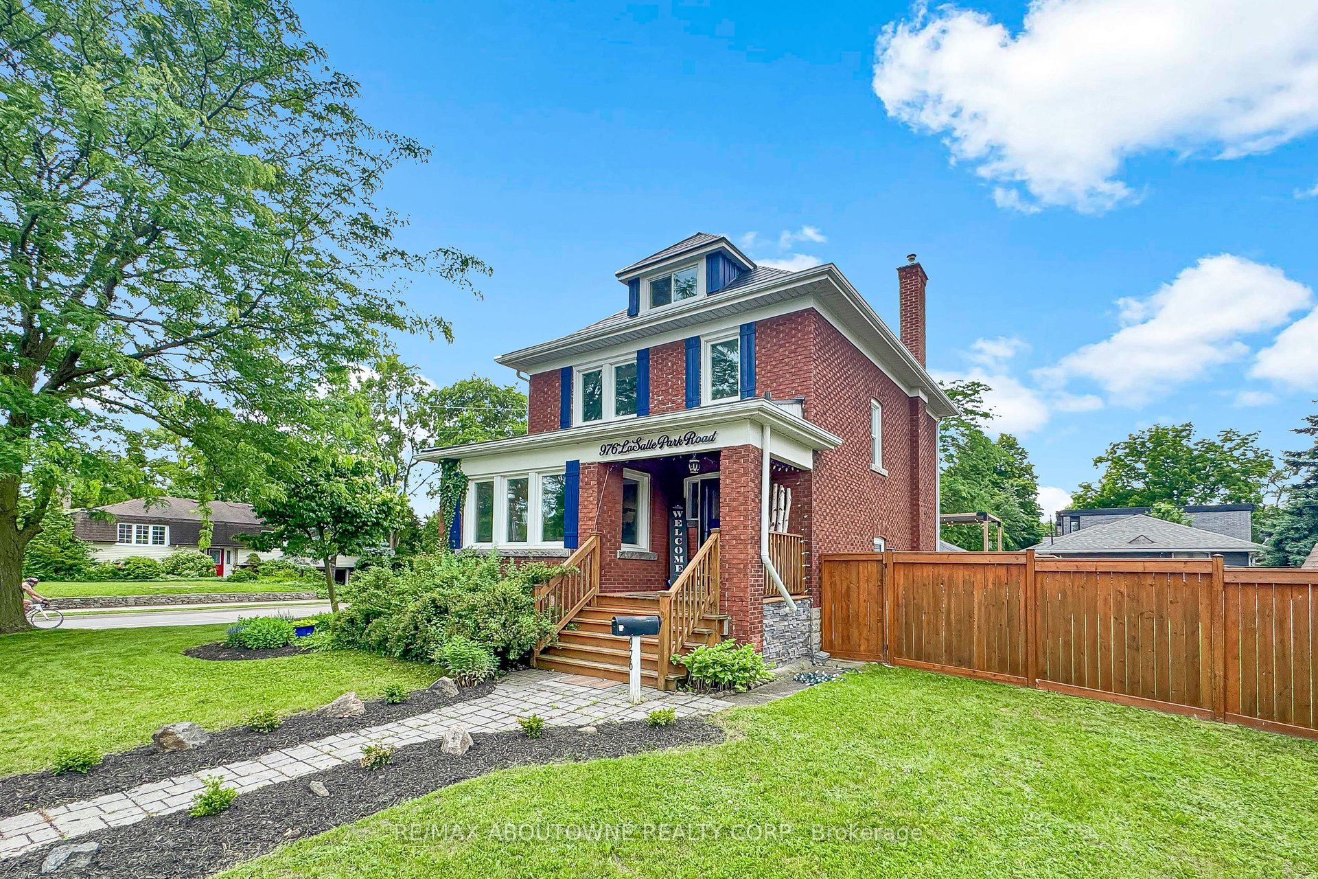976 Lasalle Park Road, Burlington, ON L7T 1N2 photo 4