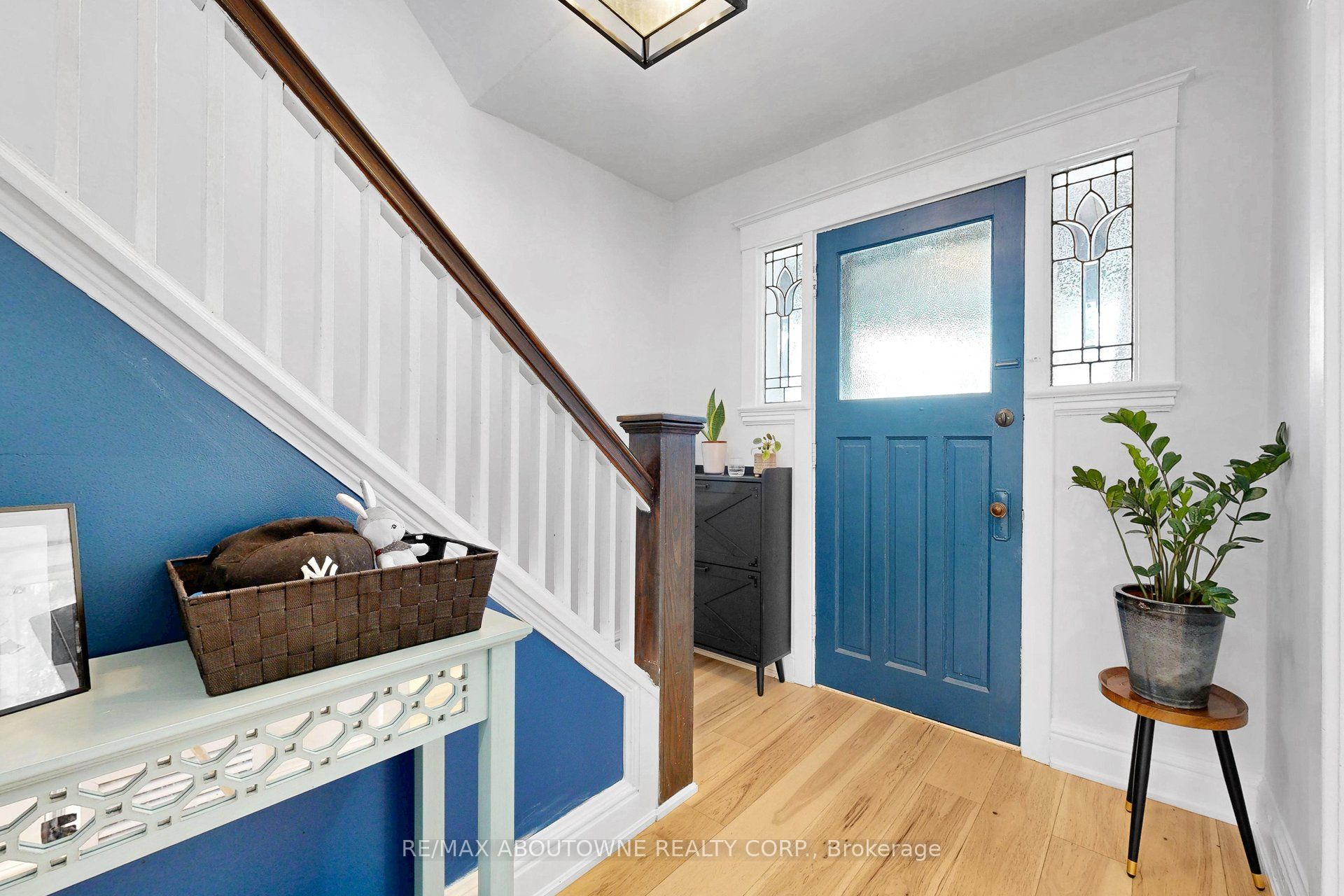 976 Lasalle Park Road, Burlington, ON L7T 1N2 photo 5