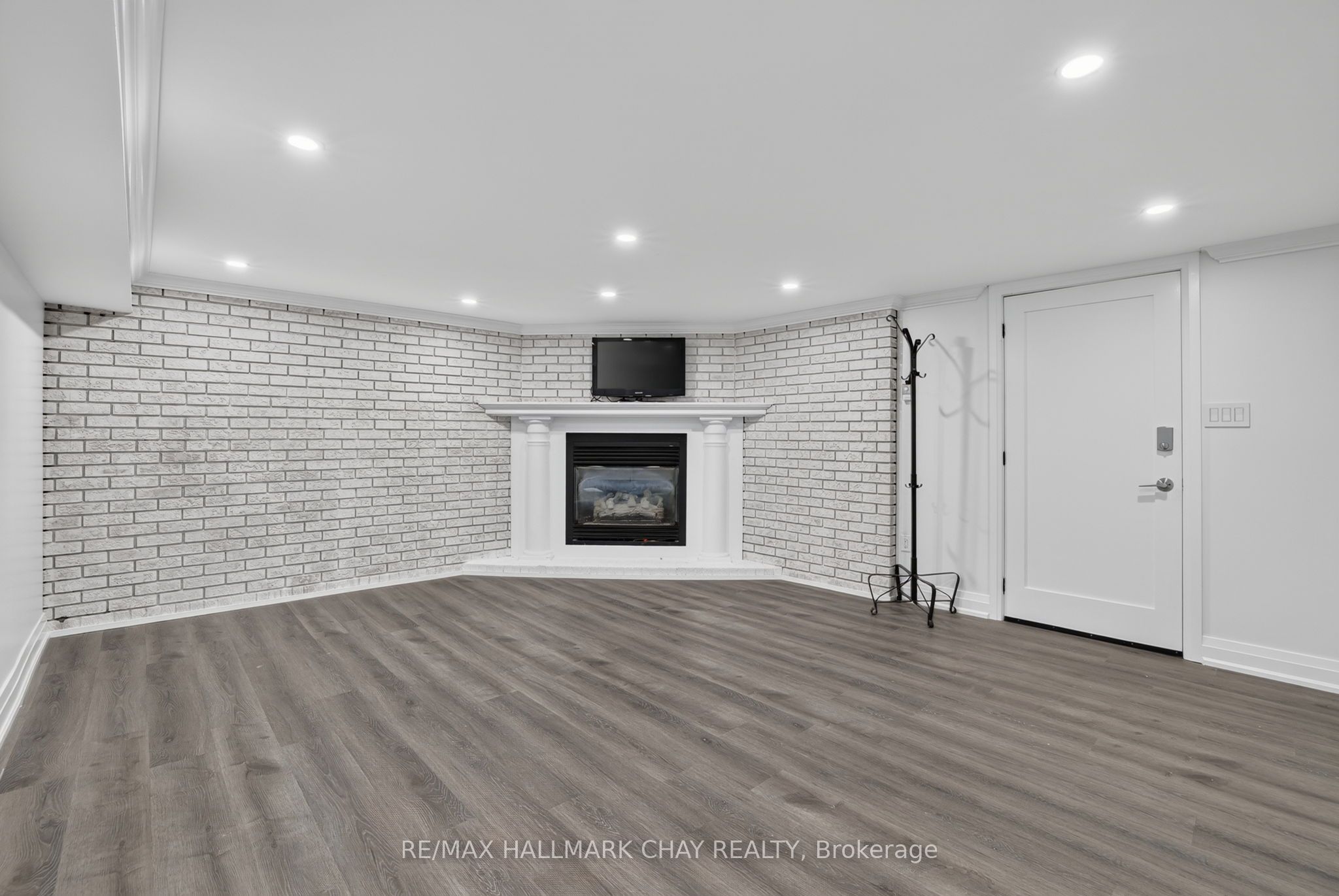 80 Beaumode Heights Drive Lower, Toronto, ON M9V 1V9 photo 5
