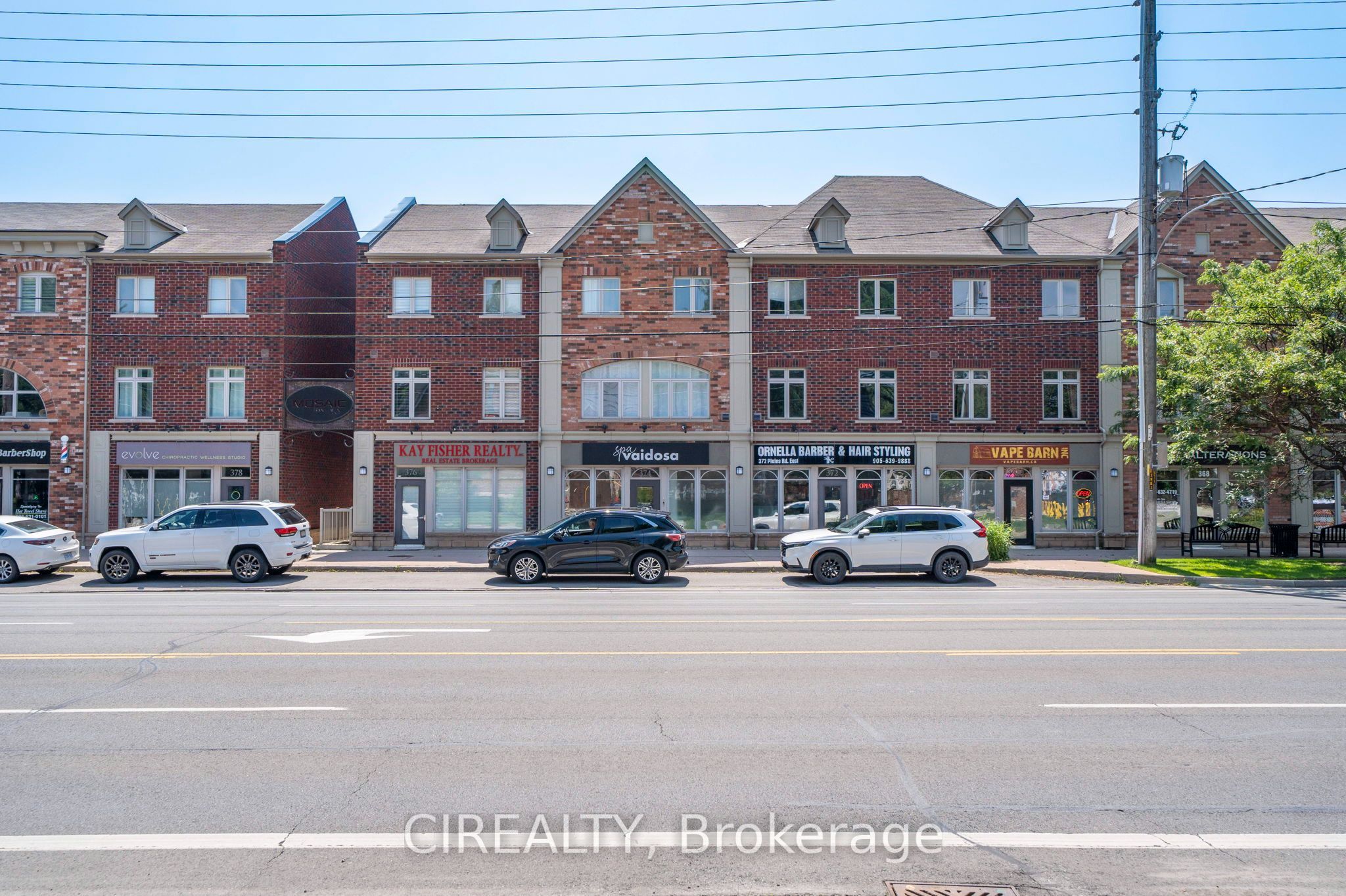 374 plains Road E 30, Burlington, ON L7T 0A4 photo 2