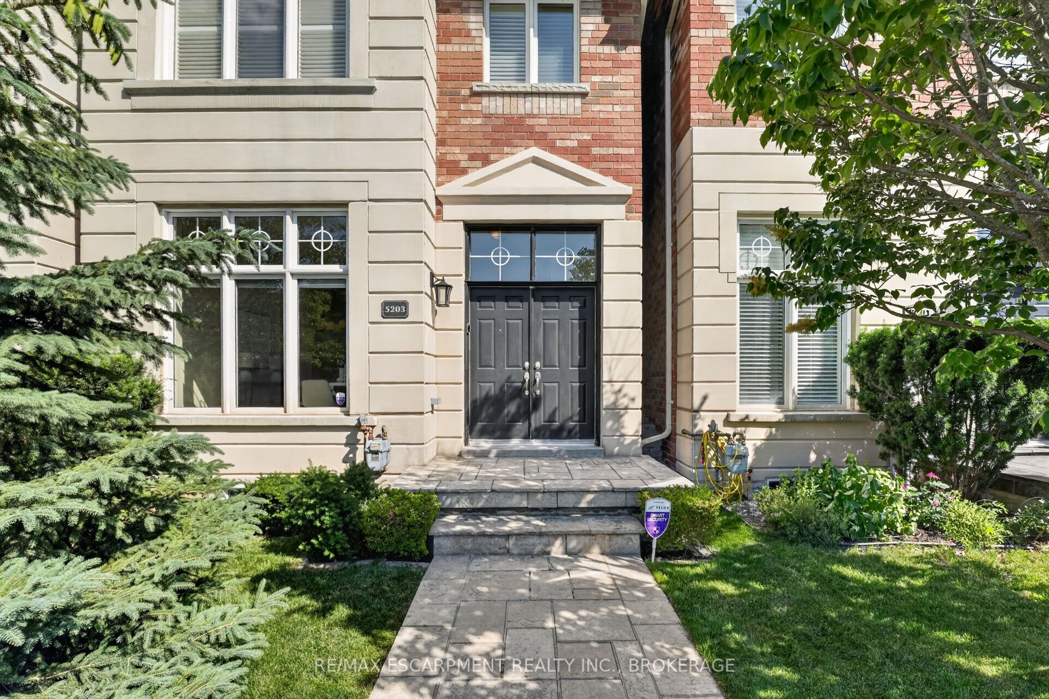 5203 Preservation Circle, Mississauga, ON L5M 7T3 photo 3