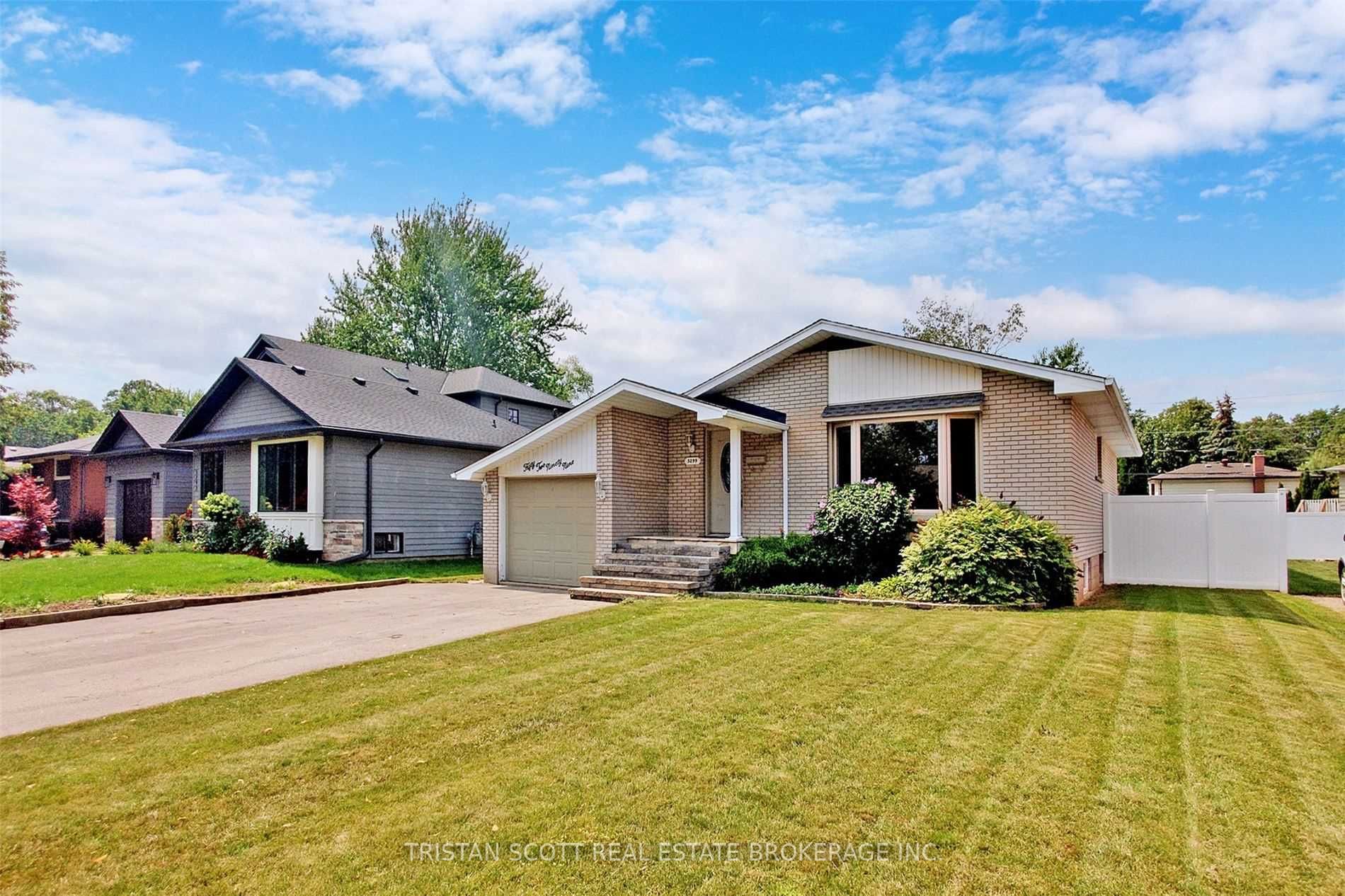 5299 Mericourt Road, Burlington, ON L7L 3R2