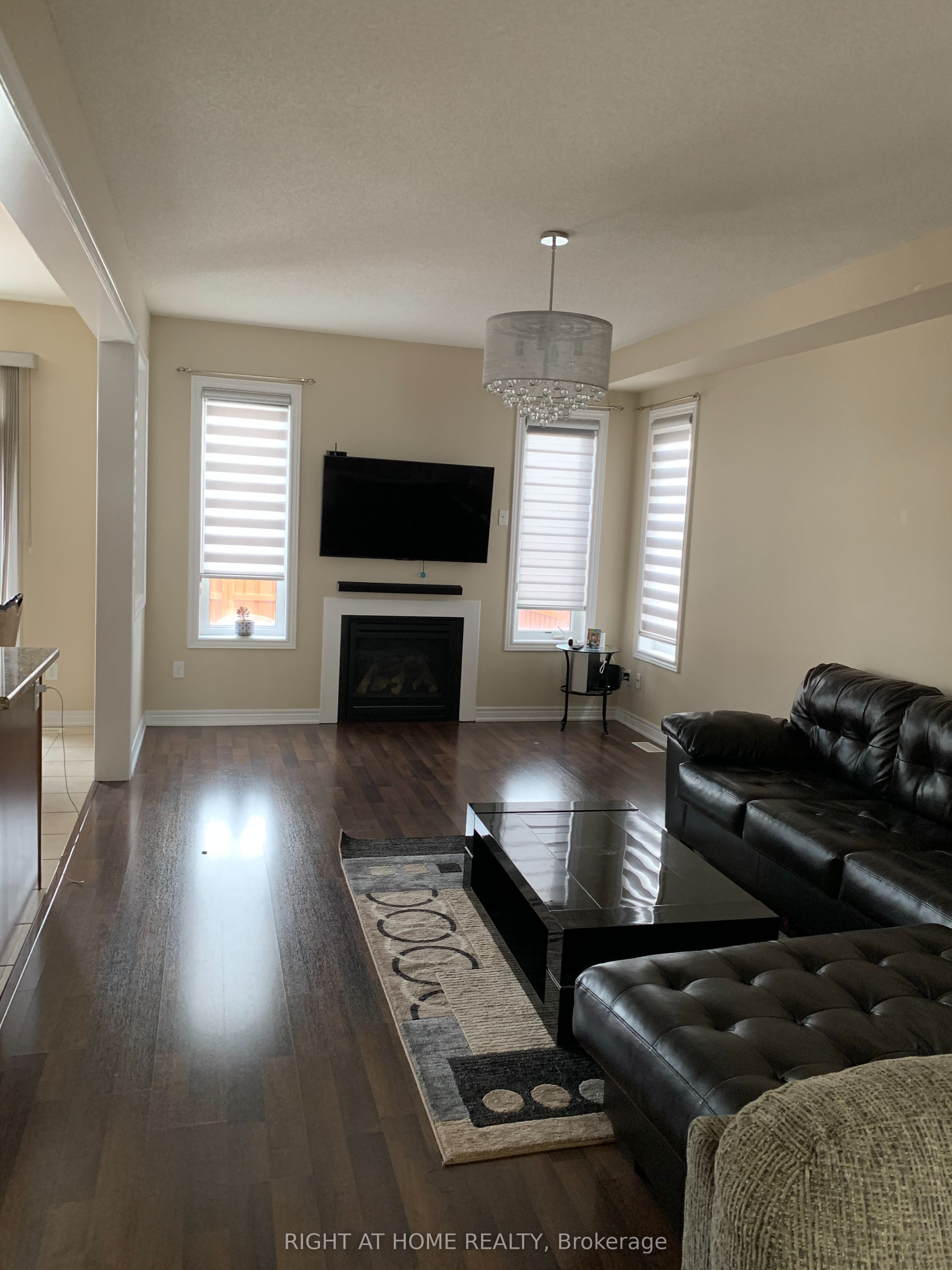 276 Robert Parkinson Drive, Brampton, ON L7A 3Y2 photo 3