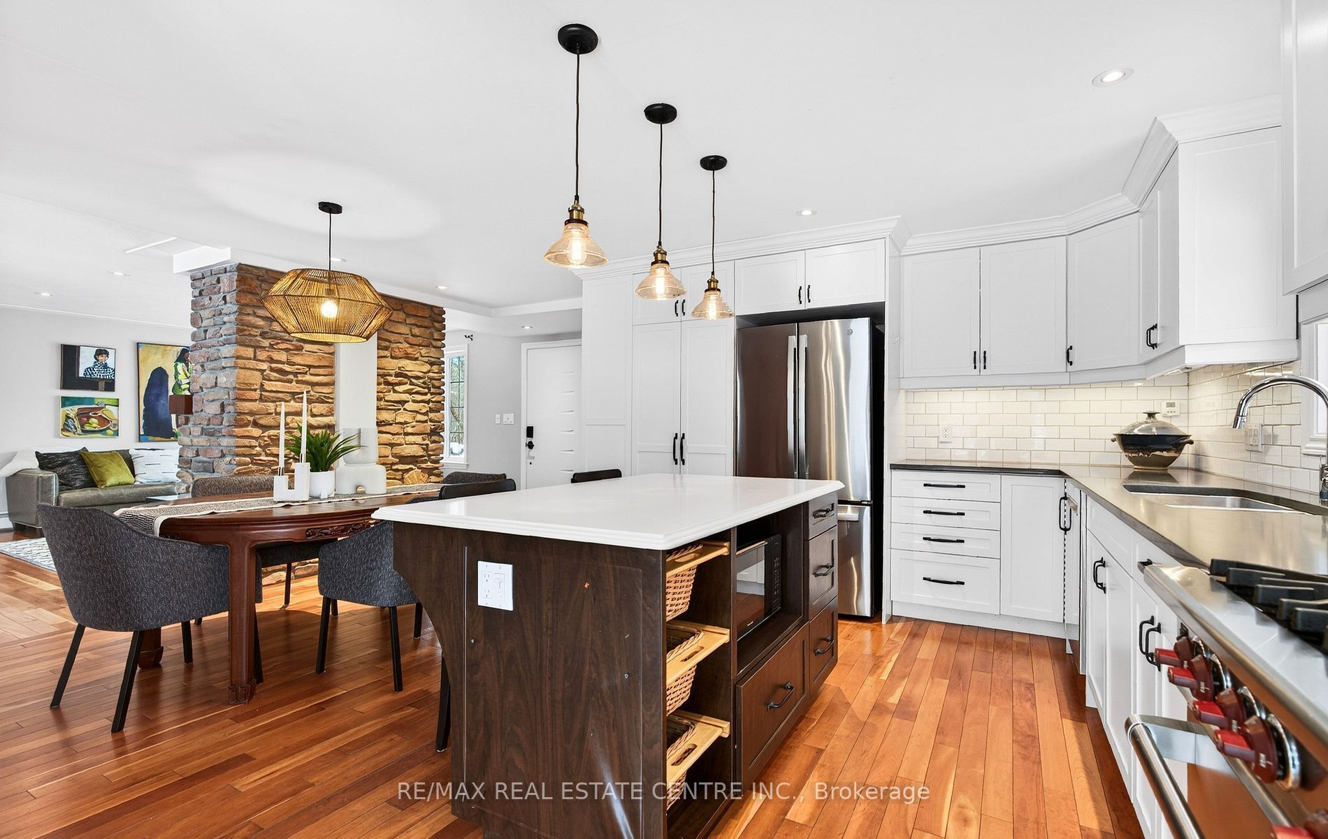 582 Cedar Avenue, Burlington, ON L7T 2R2 photo 5
