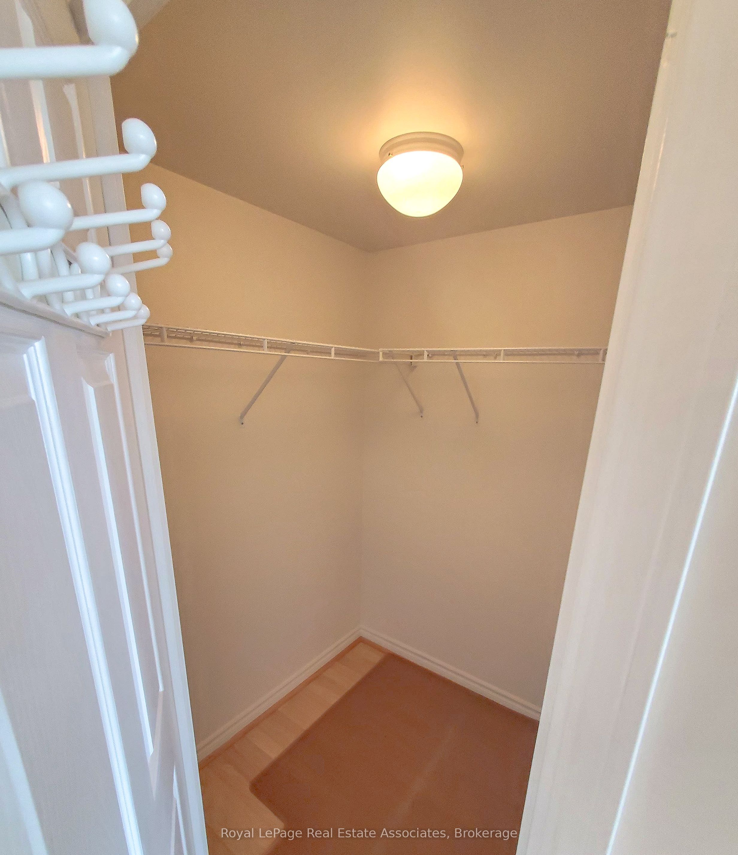 55 Strathaven Drive 1202, Mississauga, ON L5R 4G9 photo 4