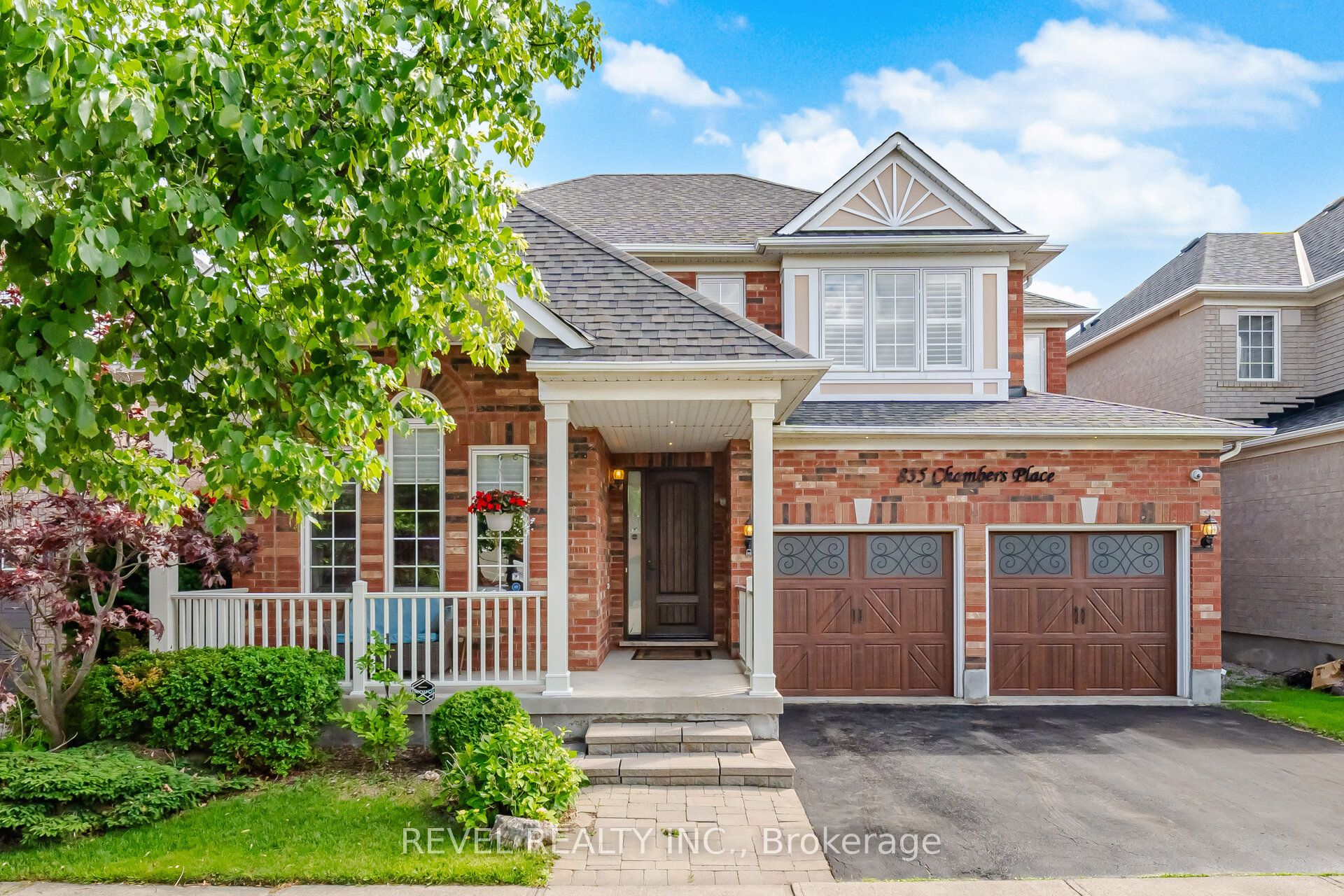 835 Chambers Place, Milton, ON L9T 6A5 photo 3