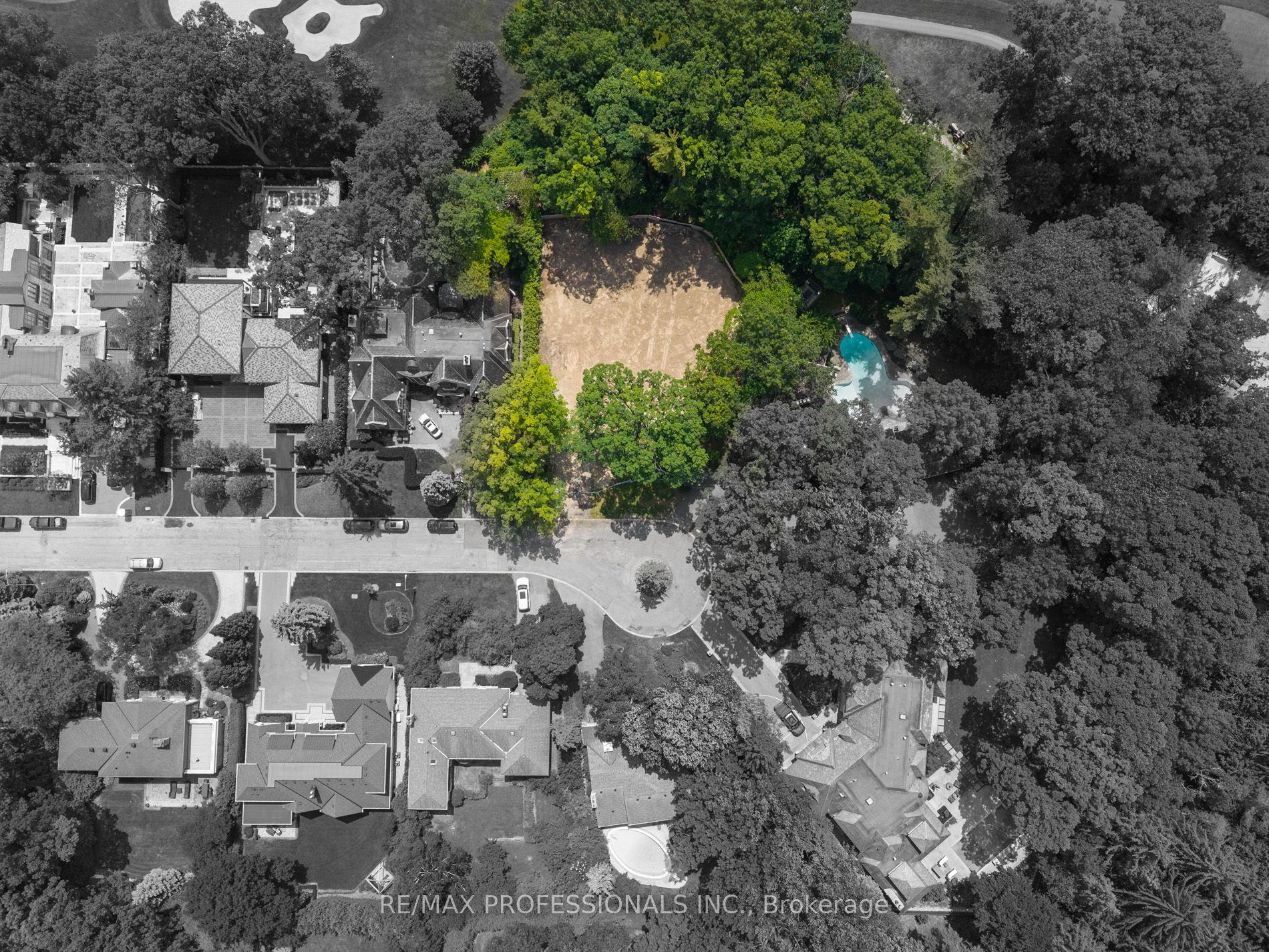 10 Woodmere Court, Toronto, ON M9A 3J1 photo 4