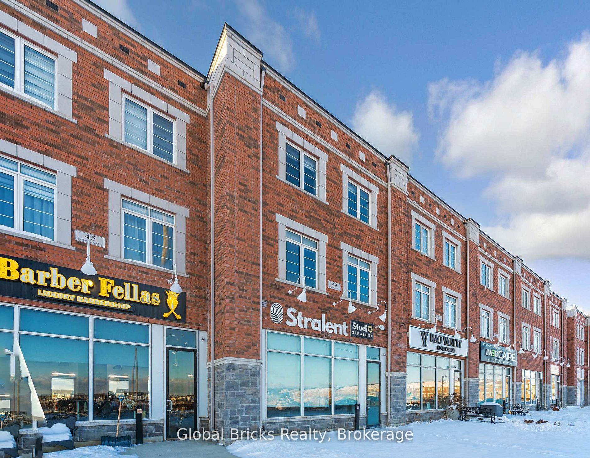 49 Burnhamthorpe Road E, Oakville, ON L6H 7C8