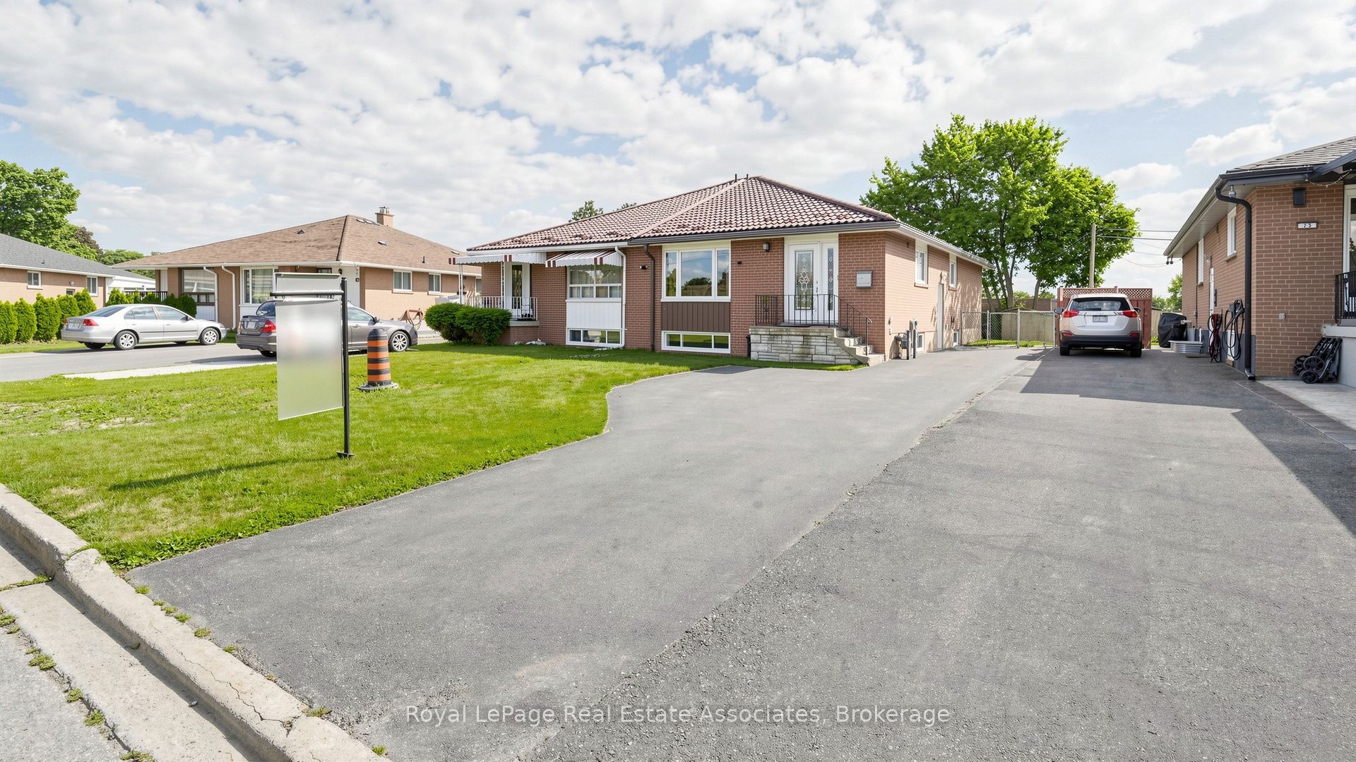 71 Addington Crescent, Brampton, ON L6T 2R4 photo 3