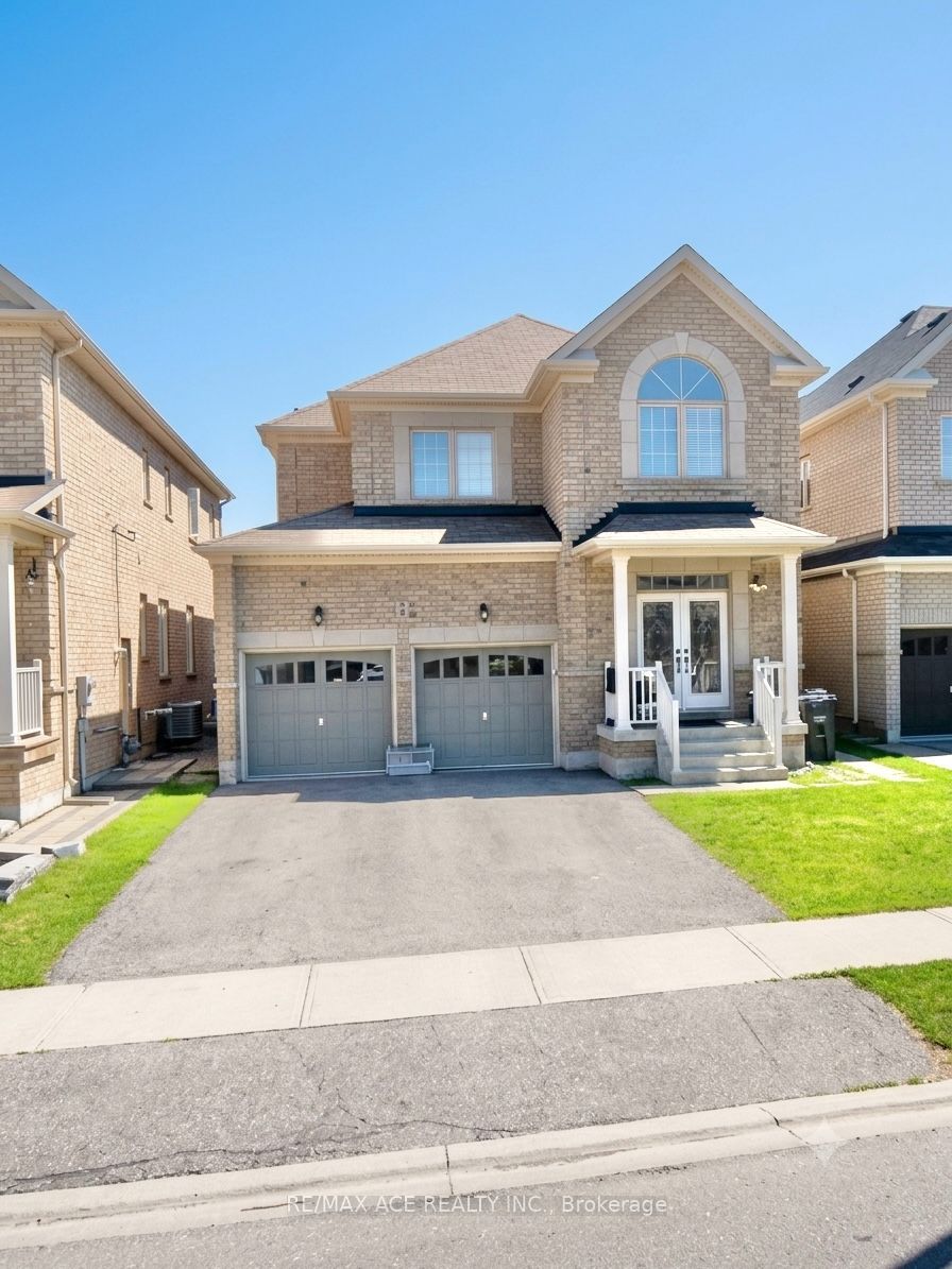 7 Meltwater Crescent, Brampton, ON L6P 3W1