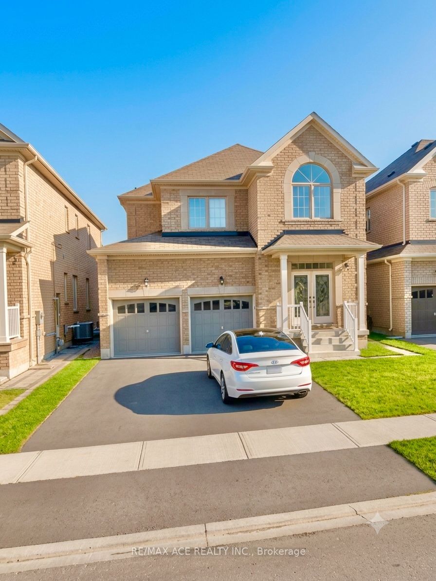 7 Meltwater Crescent, Brampton, ON L6P 3W1 photo 2