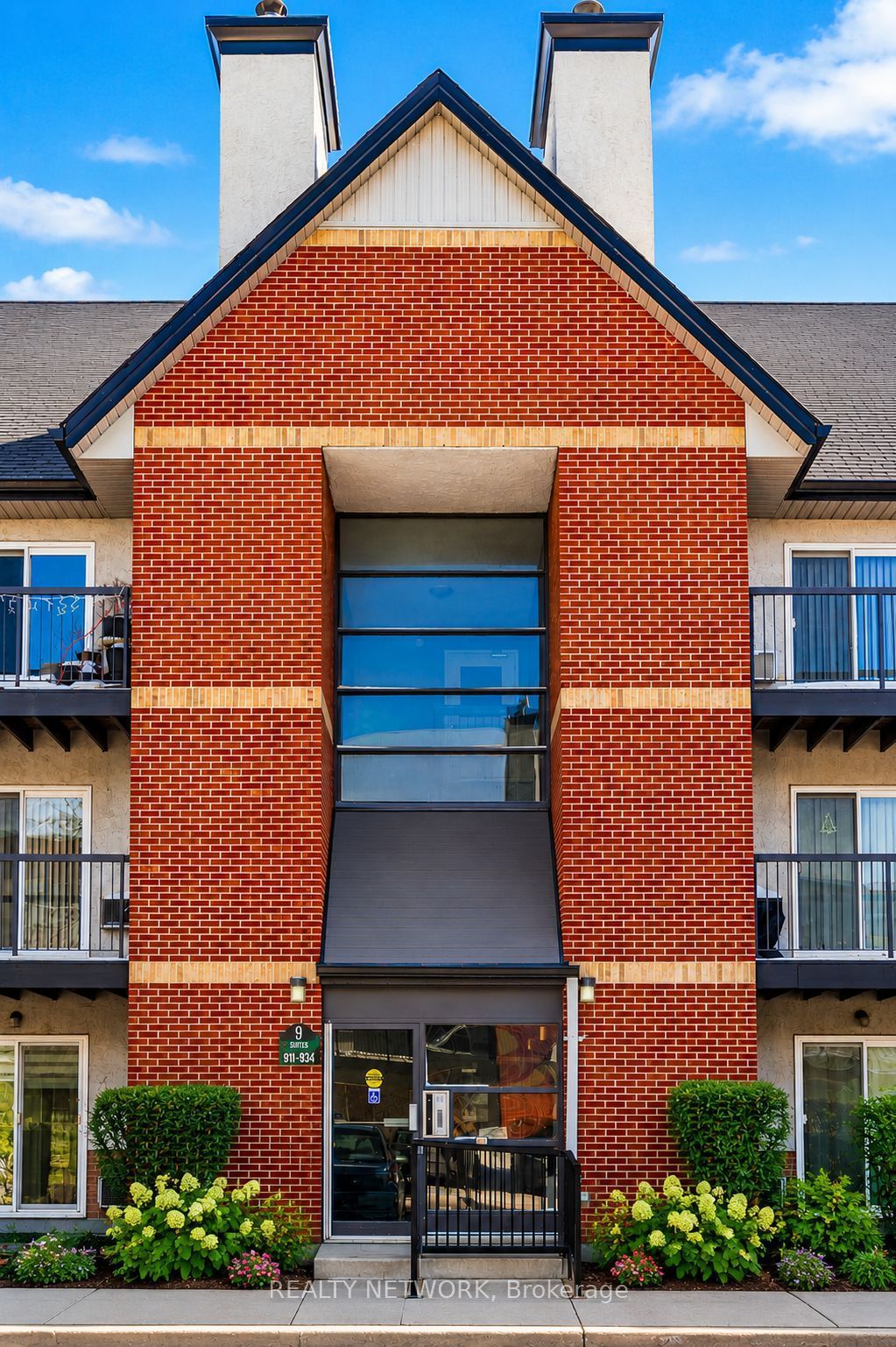 1450 Glen Abbey Gate 913, Oakville, ON L6M 2V7 photo 2