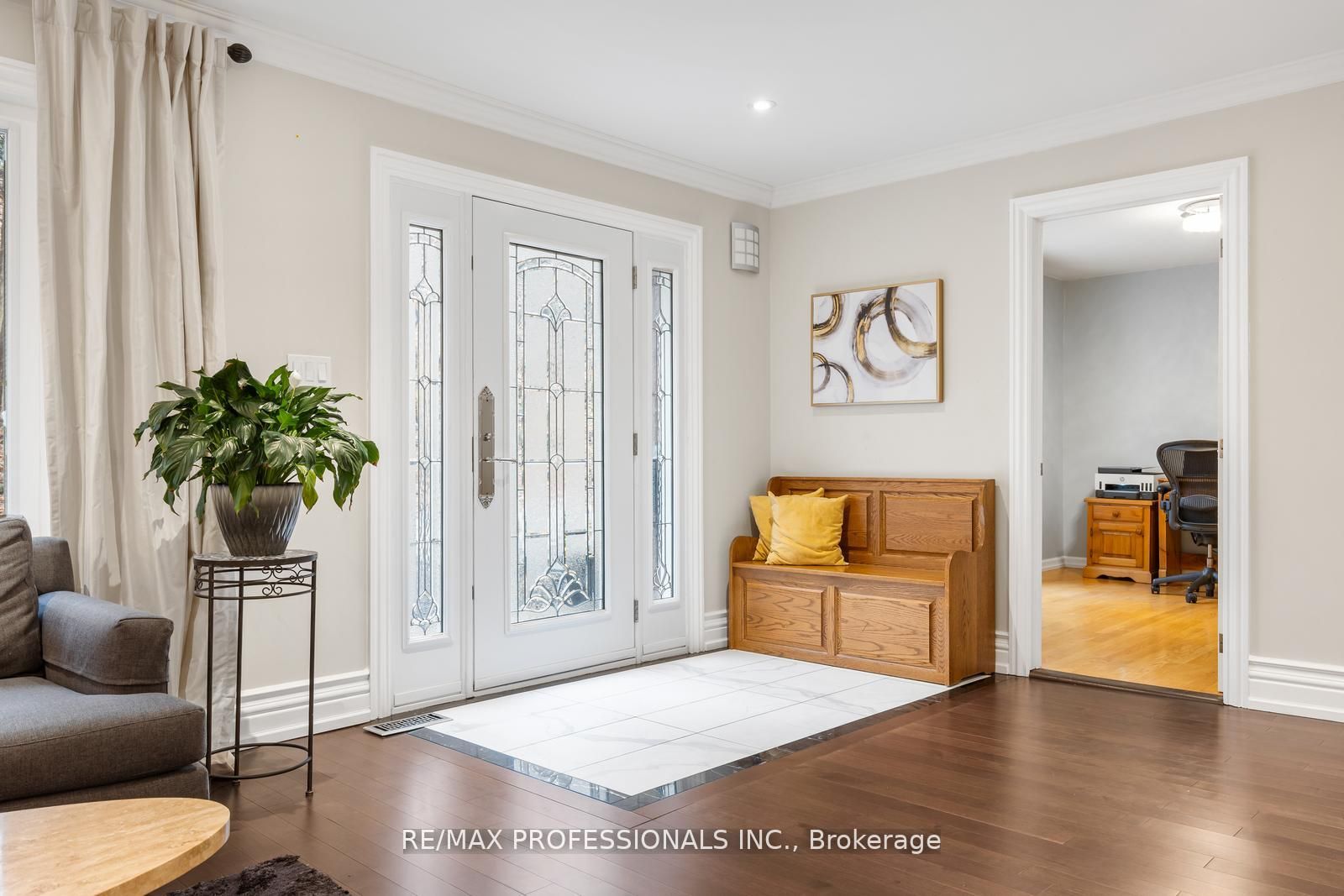164 Morningside Avenue, Toronto, ON M6S 1E3 photo 3