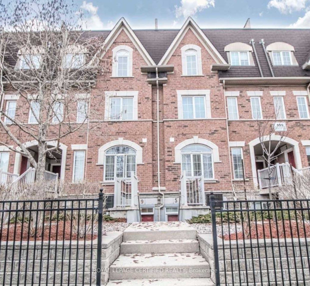 605 Shoreline Drive 9, Mississauga, ON L5B 4K5