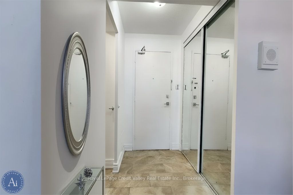 2835 Islington Avenue 209, Toronto, ON M9L 2K2 photo 5