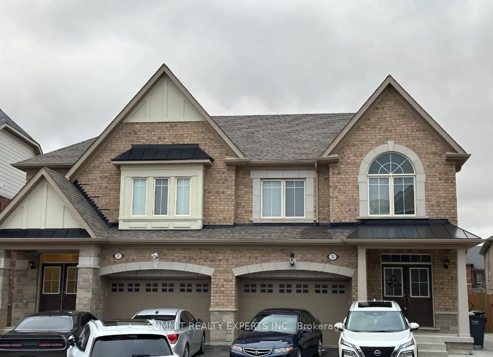 5 Merrybrook Trail, Brampton, ON L7A 4W2