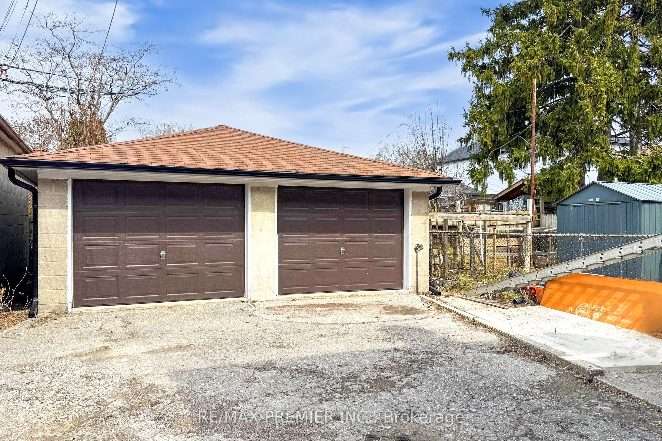 148 Lambton Avenue 2 (Upper), Toronto, ON M6N 2S9 photo 3