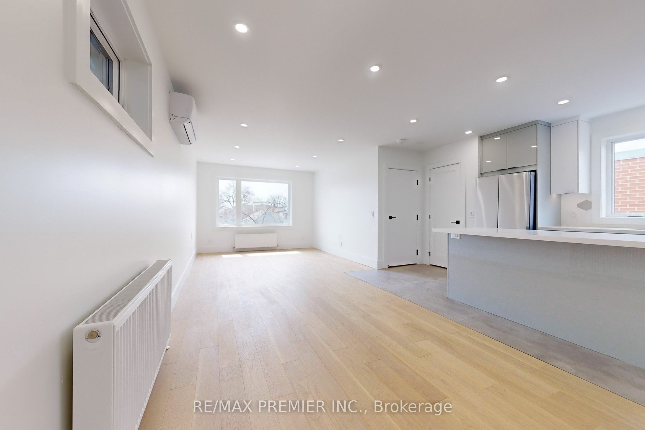 148 Lambton Avenue 2 (Upper), Toronto, ON M6N 2S9 photo 4
