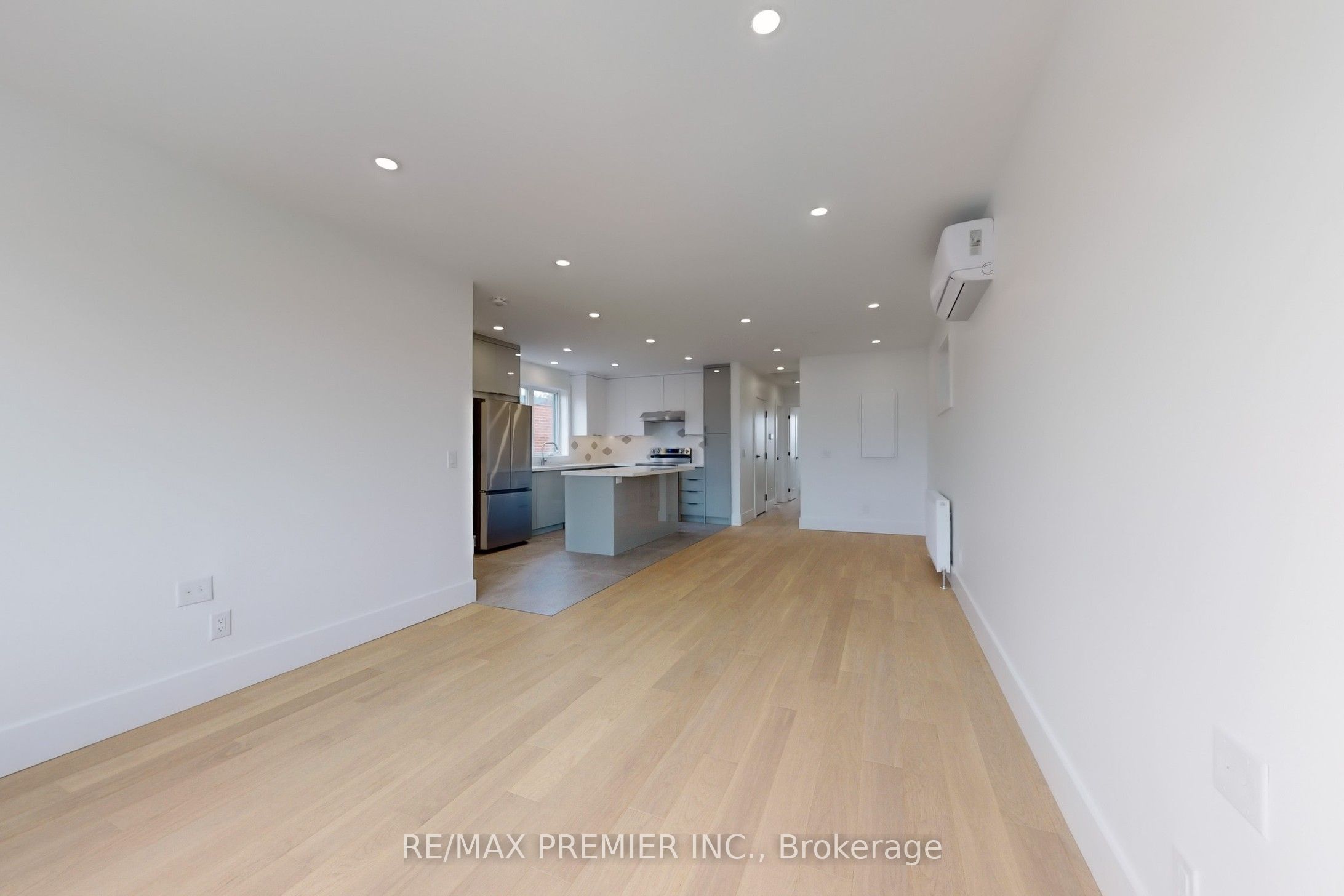 148 Lambton Avenue 2 (Upper), Toronto, ON M6N 2S9 photo 5