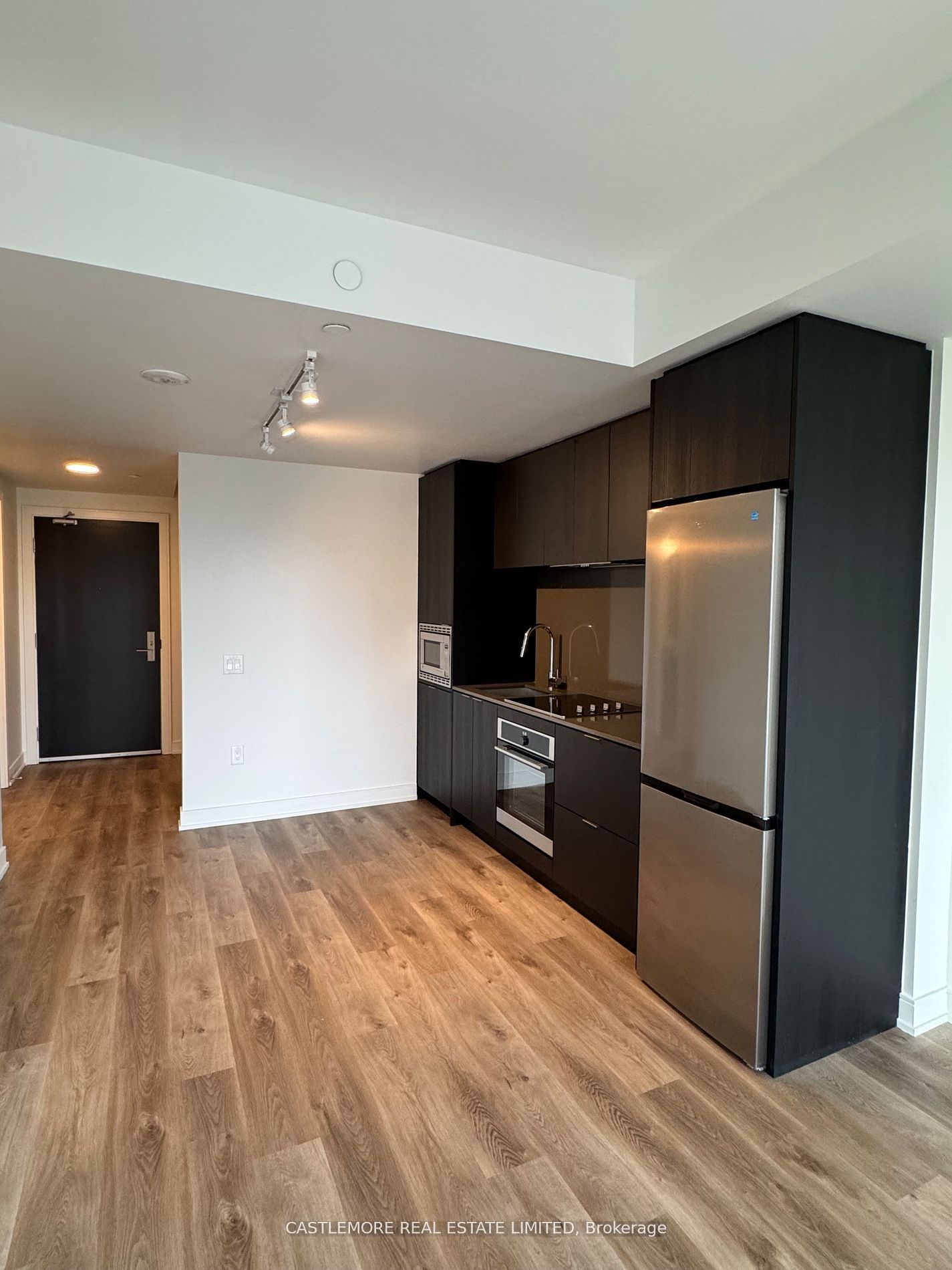 3009 Novar Road 512, Mississauga, ON L5B 0P9 photo 4