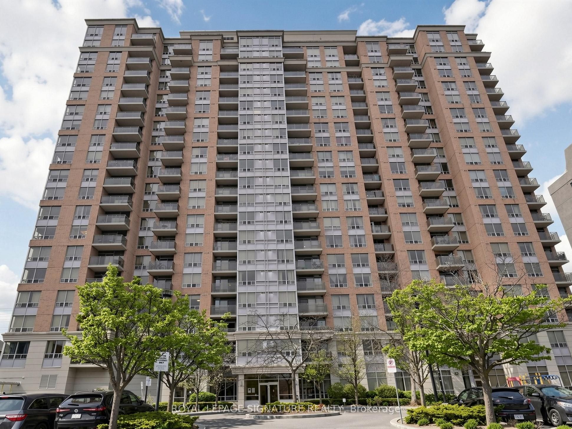 55 Strathaven Drive 708, Mississauga, ON L5R 4G9