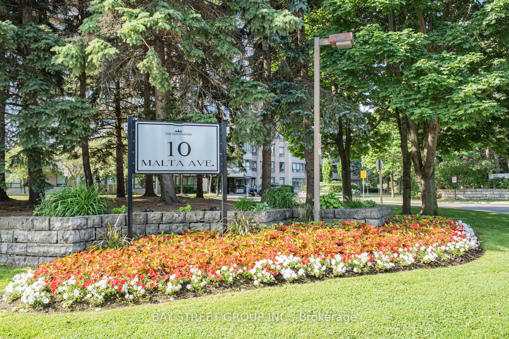 10 Malta Avenue 306, Brampton, ON L6Y 4G6 photo 2
