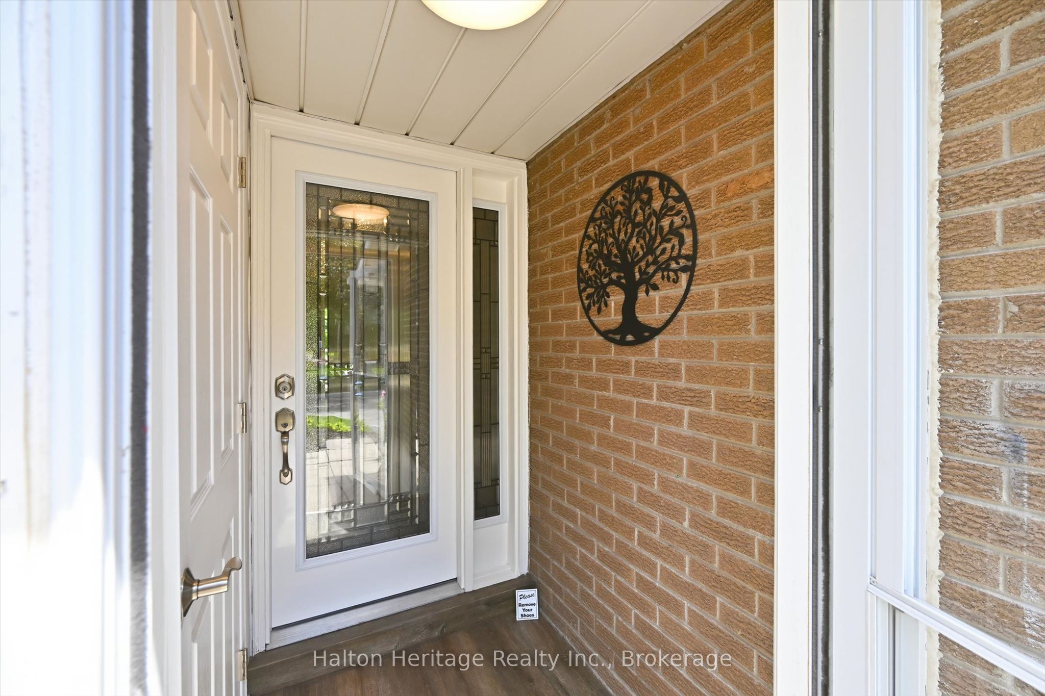 459 Woodview Road 8, Burlington, ON L7N 2Z9 photo 3