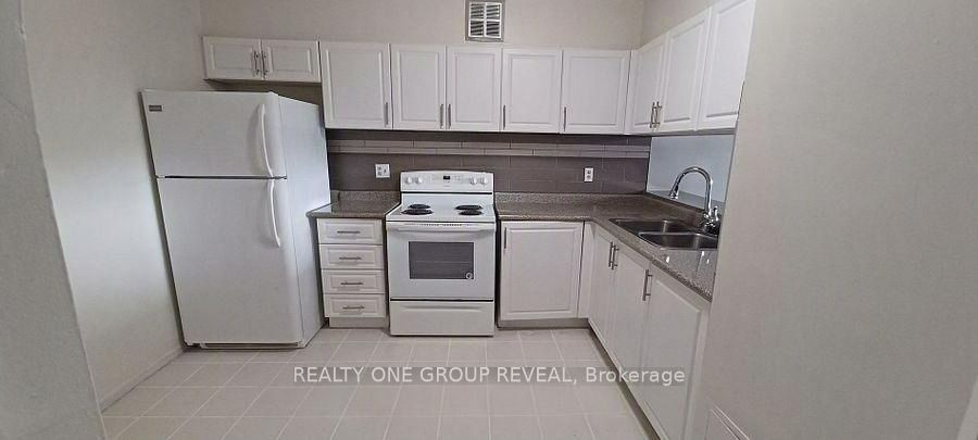 236 Albion Road 308, Toronto, ON M9W 6A6 photo 3