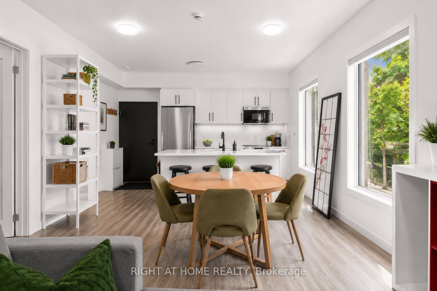 148 Glenlake Avenue #7, Toronto, ON M6P 1E7 photo 2
