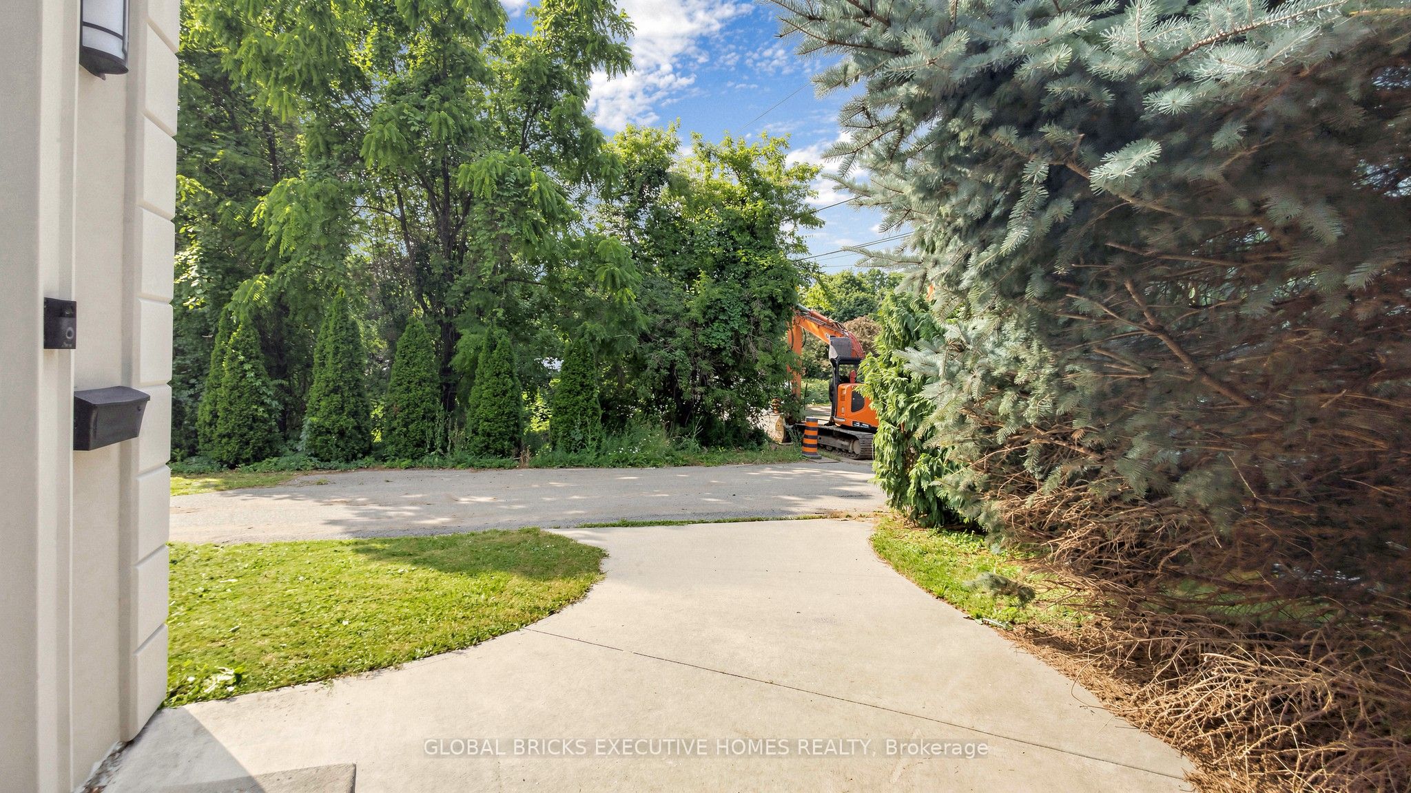 33 Ann Street, Halton Hills, ON L7G 2V3 photo 3
