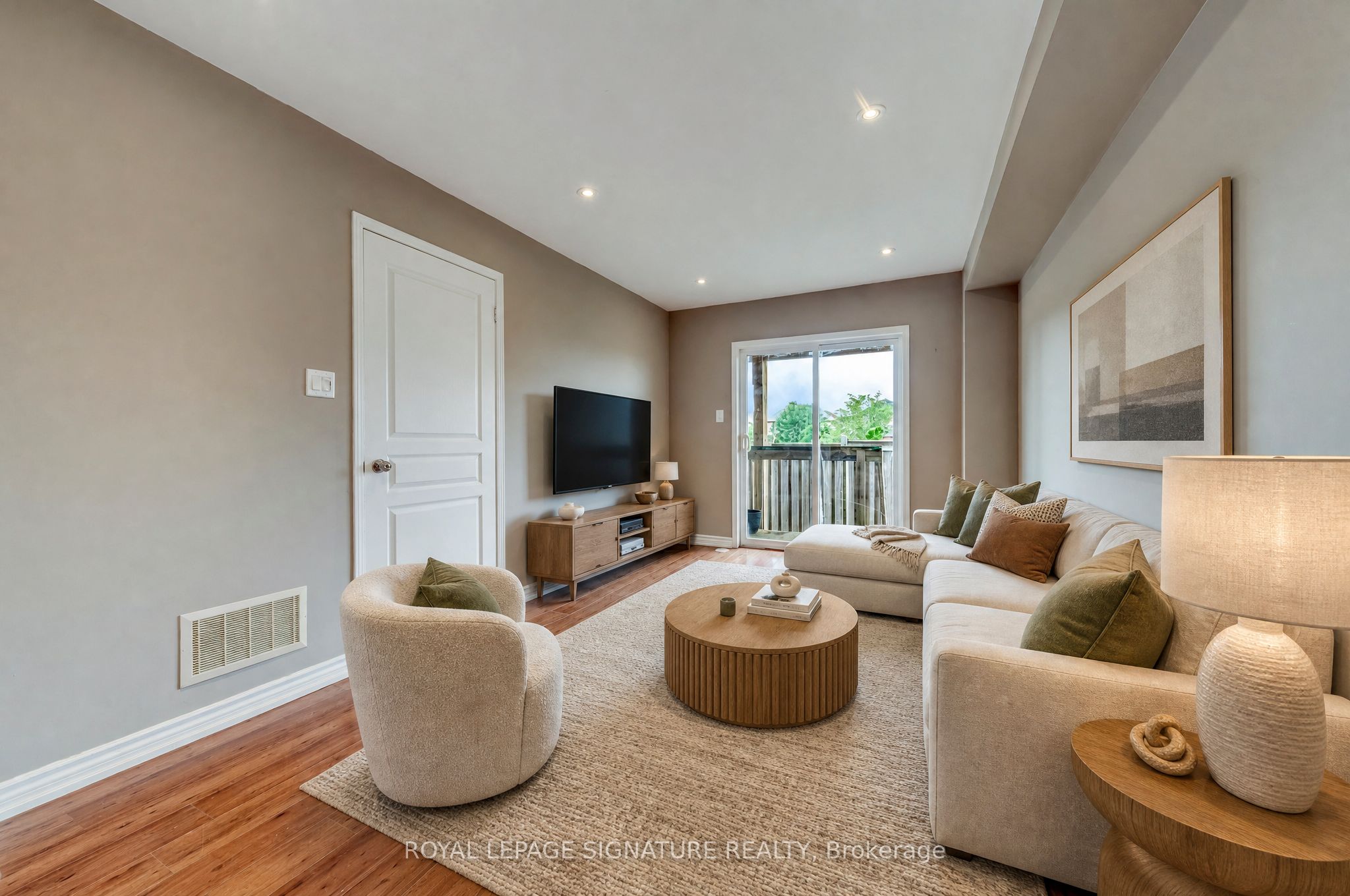 2418 Adamvale Crescent, Oakville, ON L6M 0E1