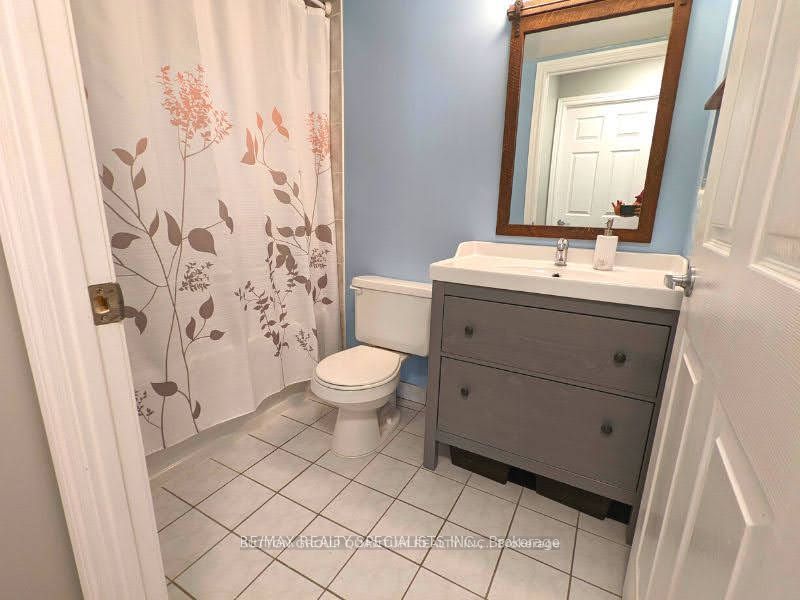 3880 Duke Of York Boulevard 708, Mississauga, ON L5B 4M7