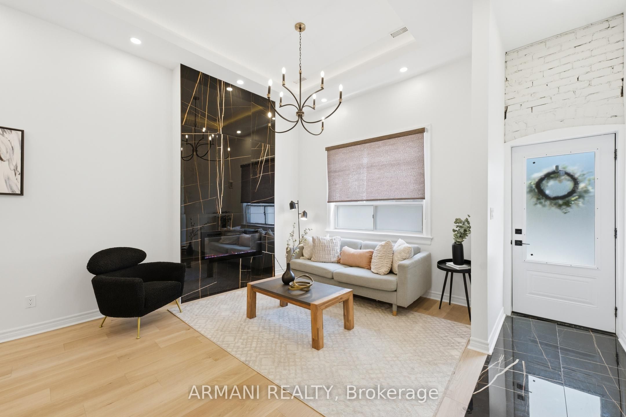 918 Ossington Avenue, Toronto, ON M6G 3V1 photo 4