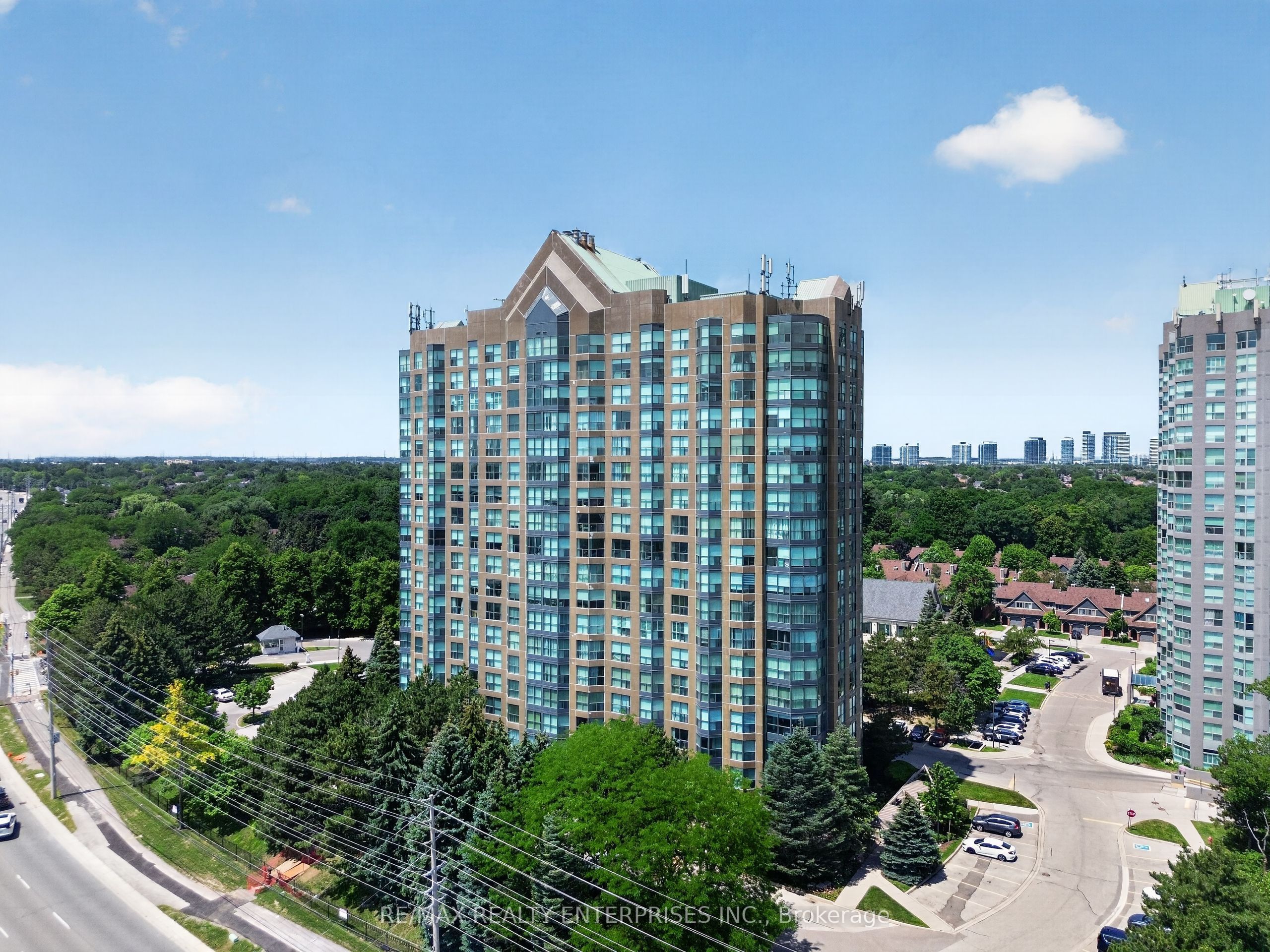 2177 Burnhamthorpe Road W 1412, Mississauga, ON L5L 5P9 photo 3