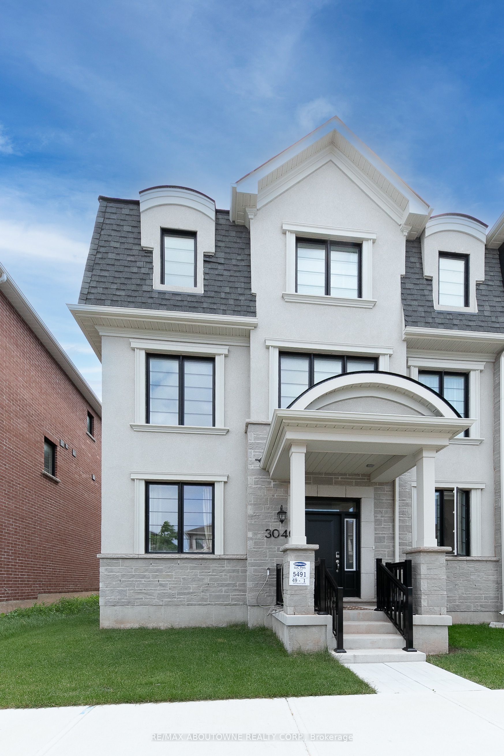 3040 Bramall Gardens, Oakville, ON L6H 7Y2