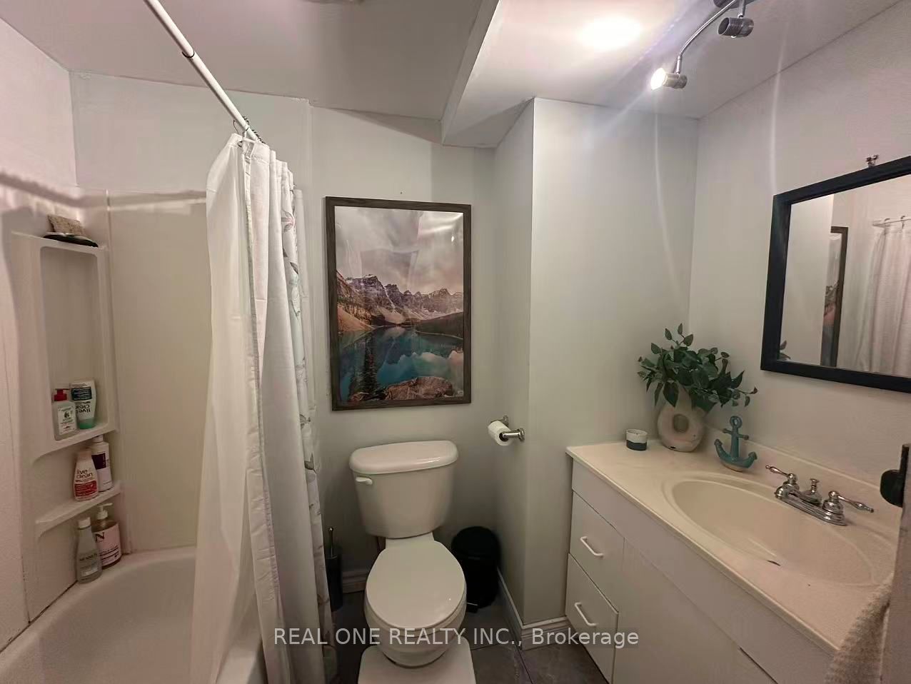 1387 Selkirk Avenue Lower, Oakville, ON L6L 2V5 photo 3