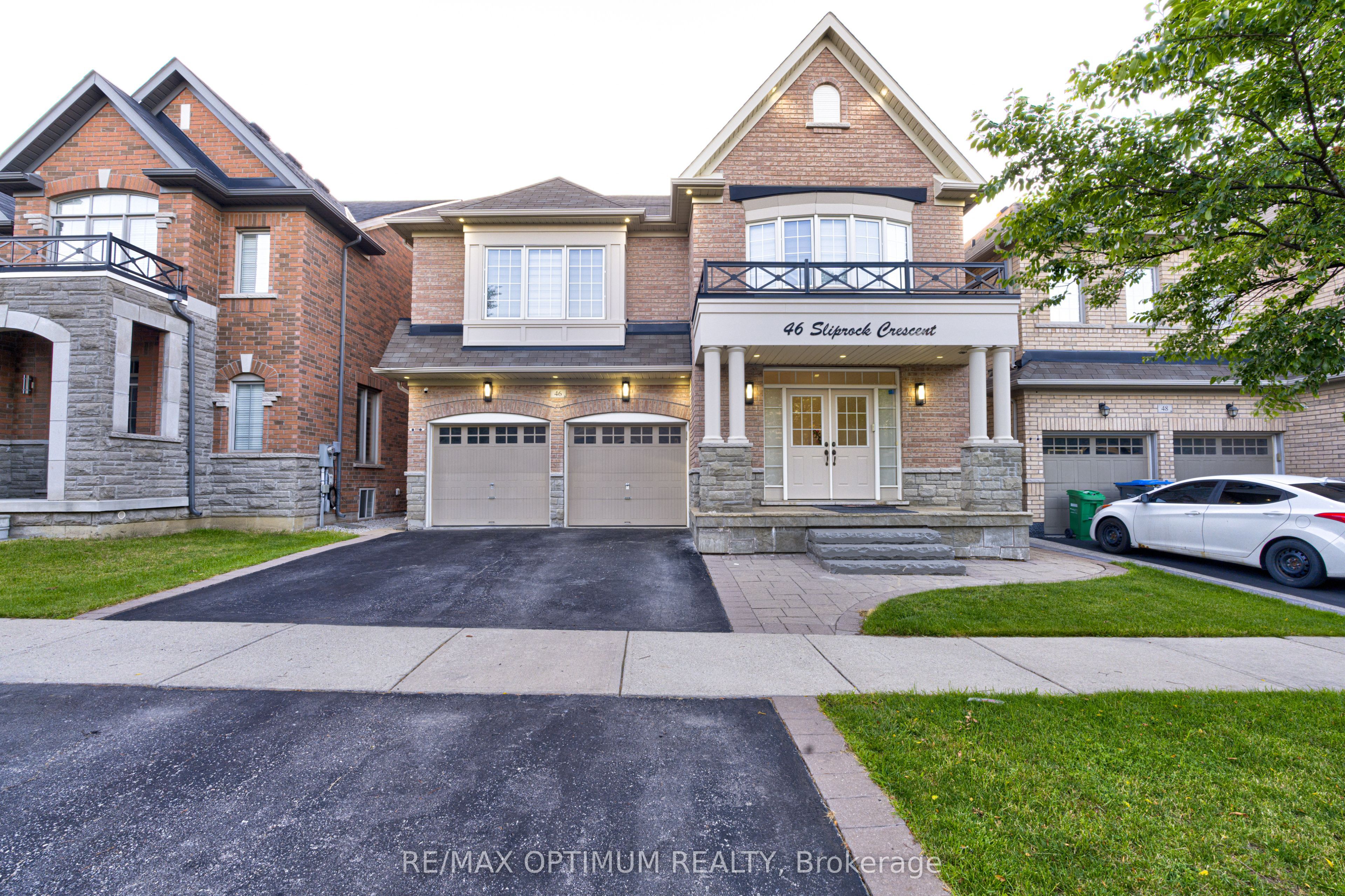 46 Sliprock Crescent, Brampton, ON L6Y 0W8 photo 2