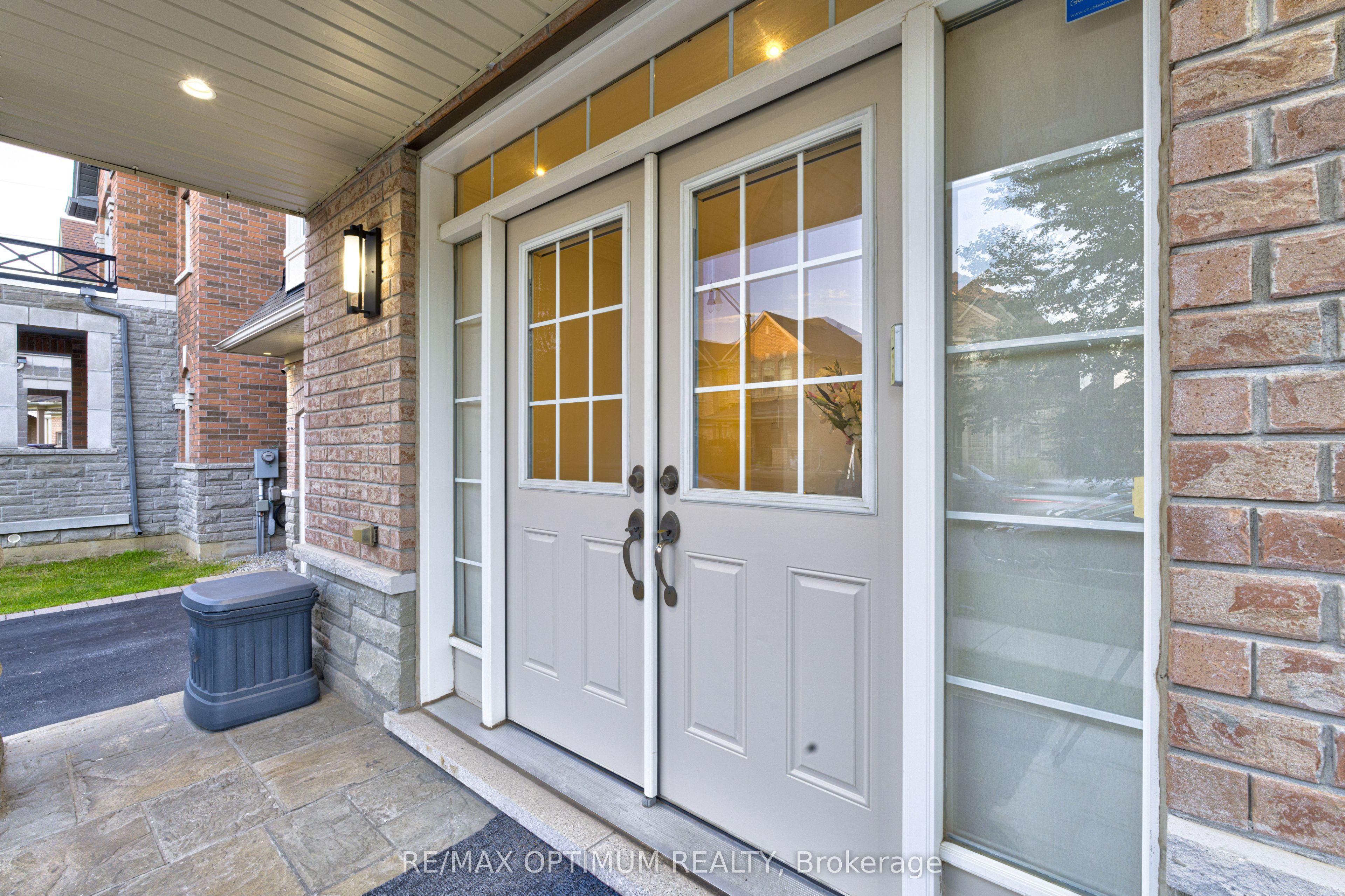 46 Sliprock Crescent, Brampton, ON L6Y 0W8 photo 5