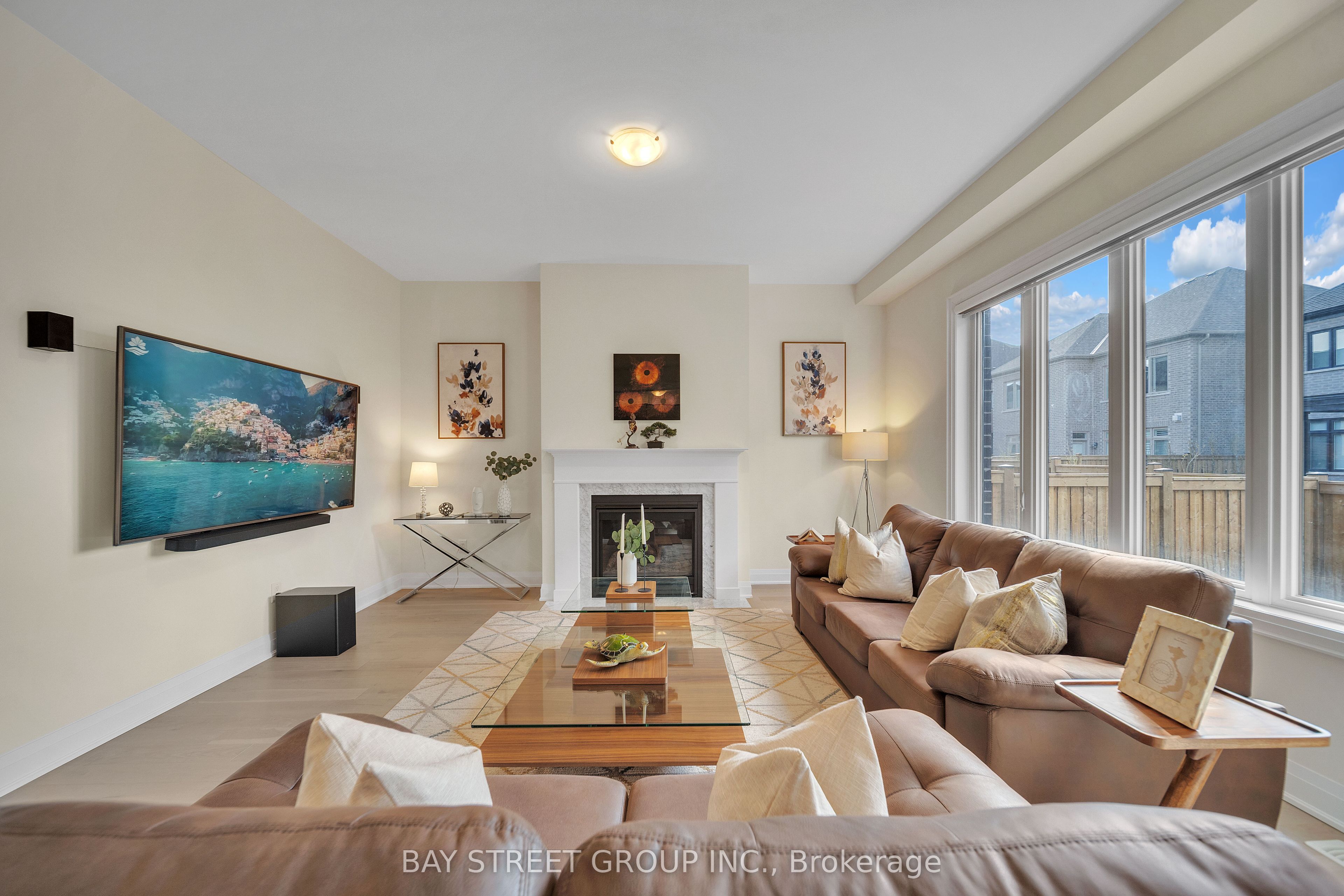 2411 Saw Whet Boulevard, Oakville, ON L6M 5L5 photo 2