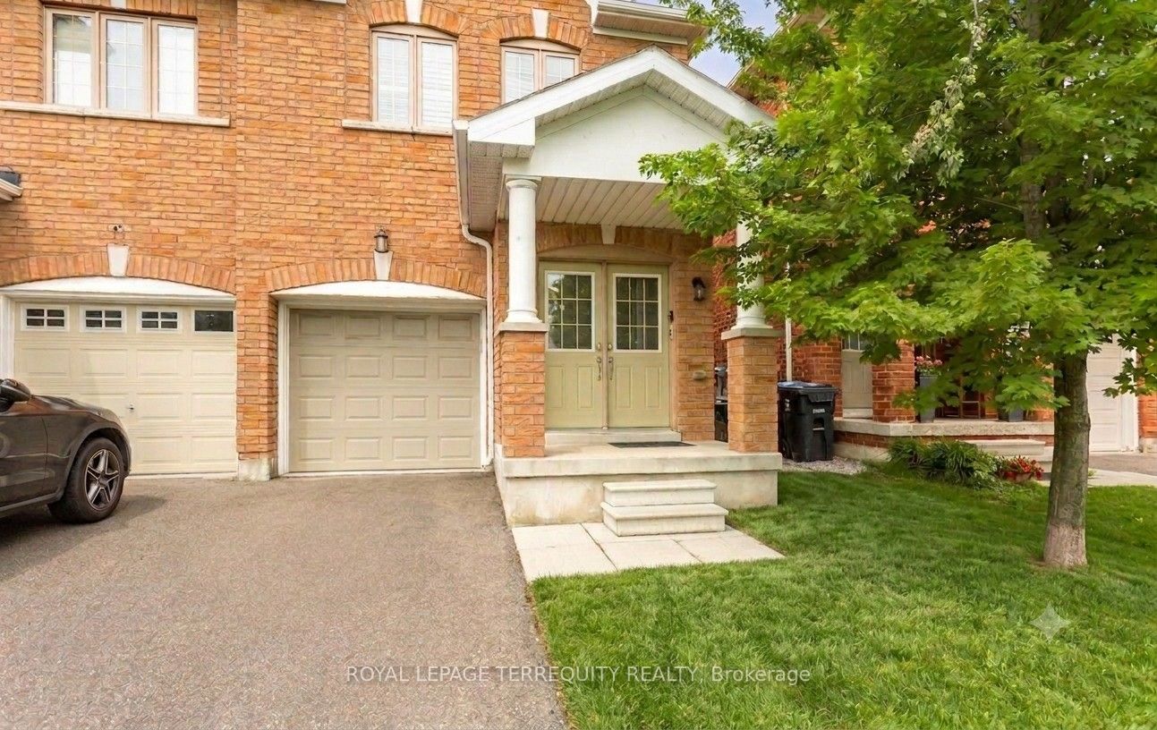 983 Francine Crescent, Mississauga, ON L5V 0E2 photo 4