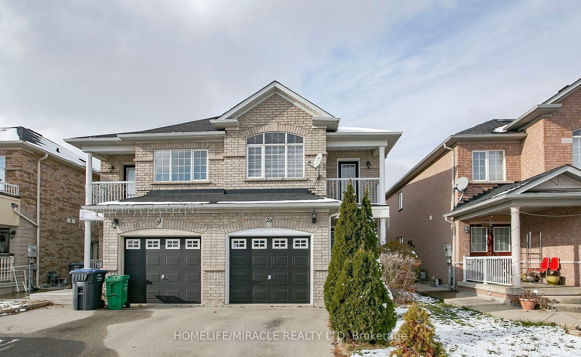 29 Dewridge Court, Brampton, ON L6R 3C1