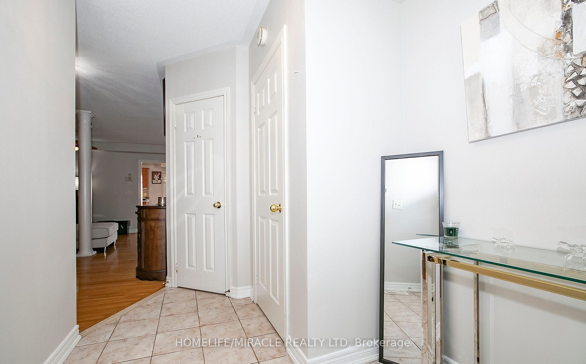 29 Dewridge Court, Brampton, ON L6R 3C1 photo 5