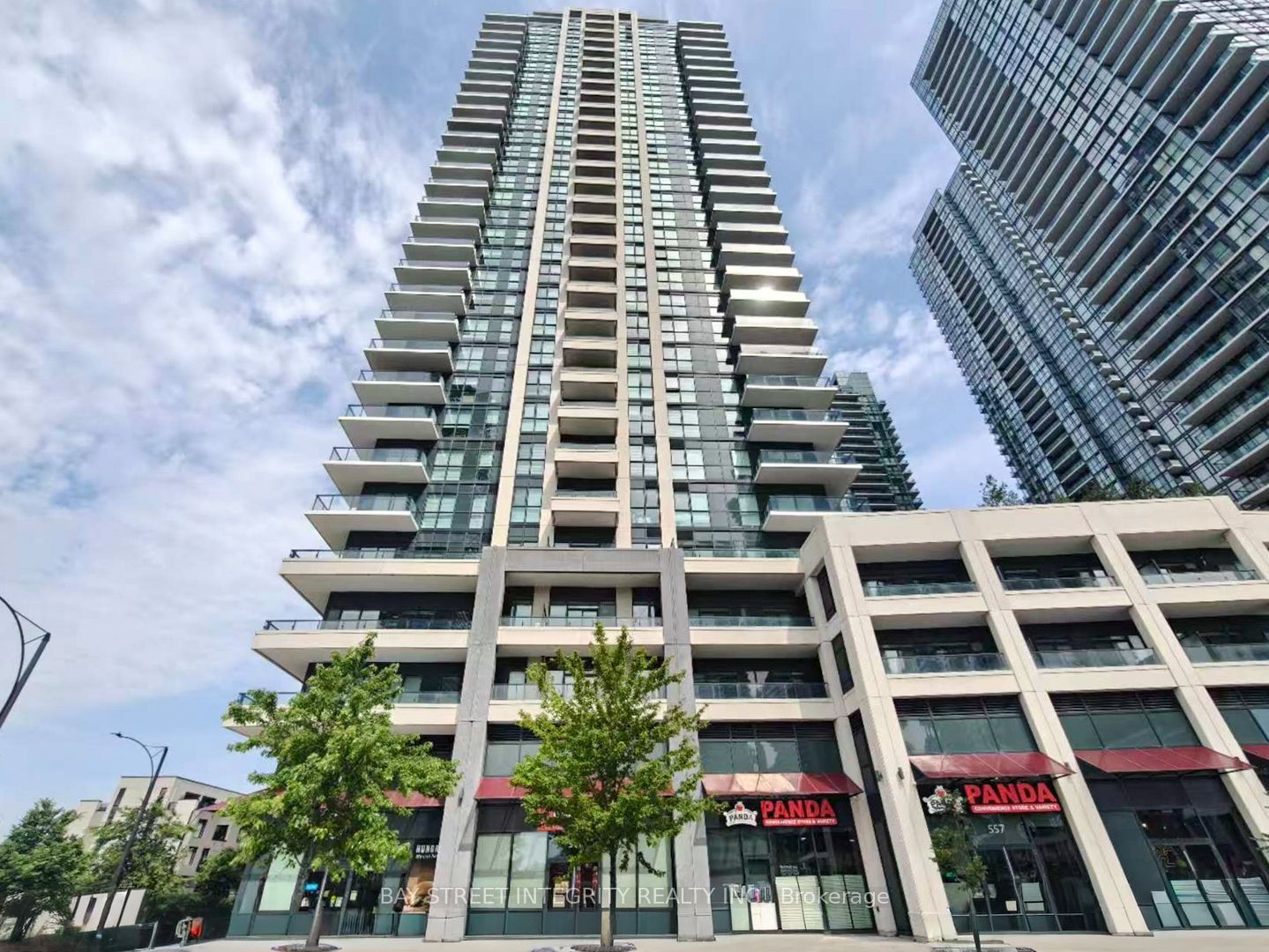 4055 Parkside Village Drive 2815, Mississauga, ON L5B 0K2 photo 4