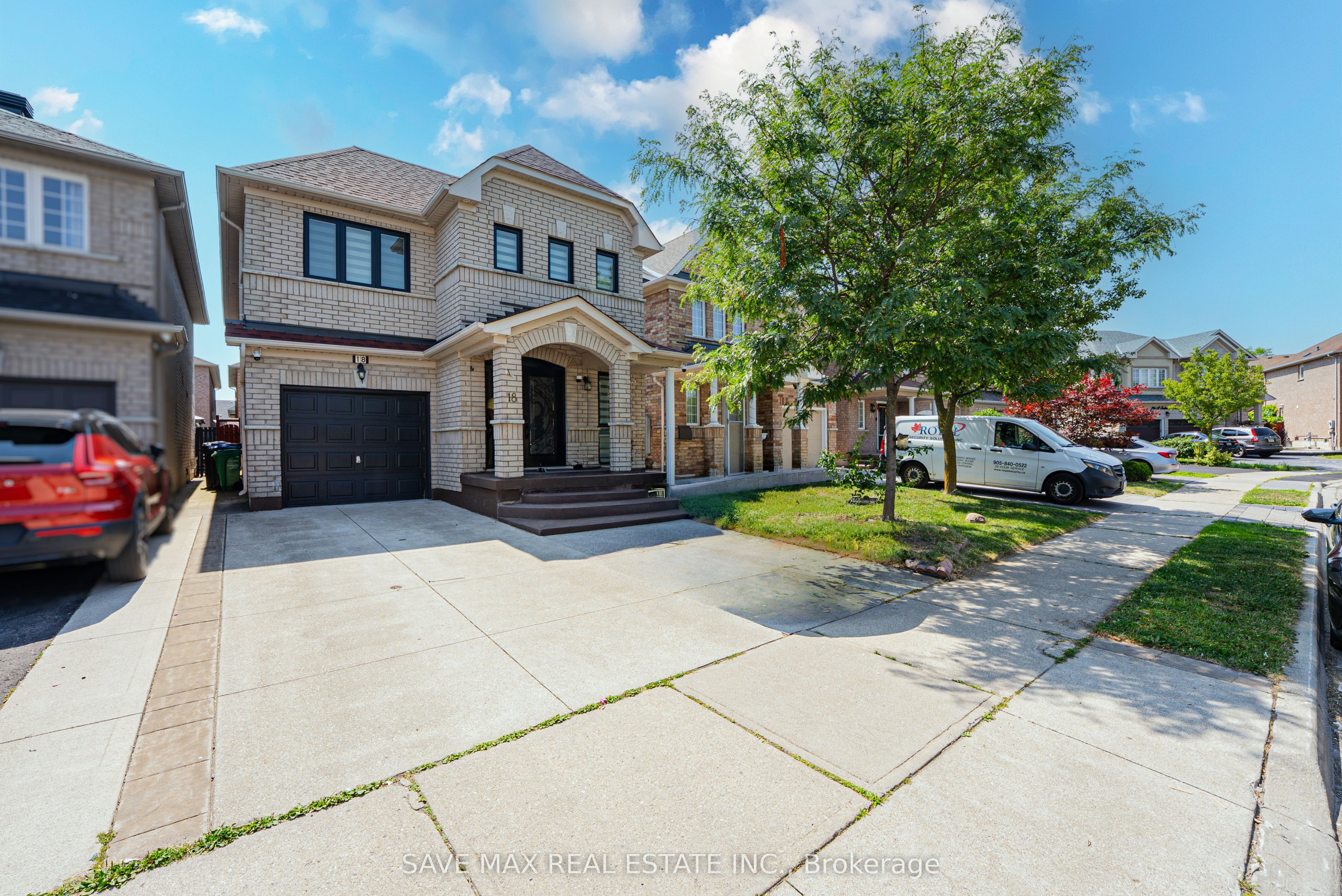 18 Salonica Road Upper, Brampton, ON L7A 3K9 photo 2