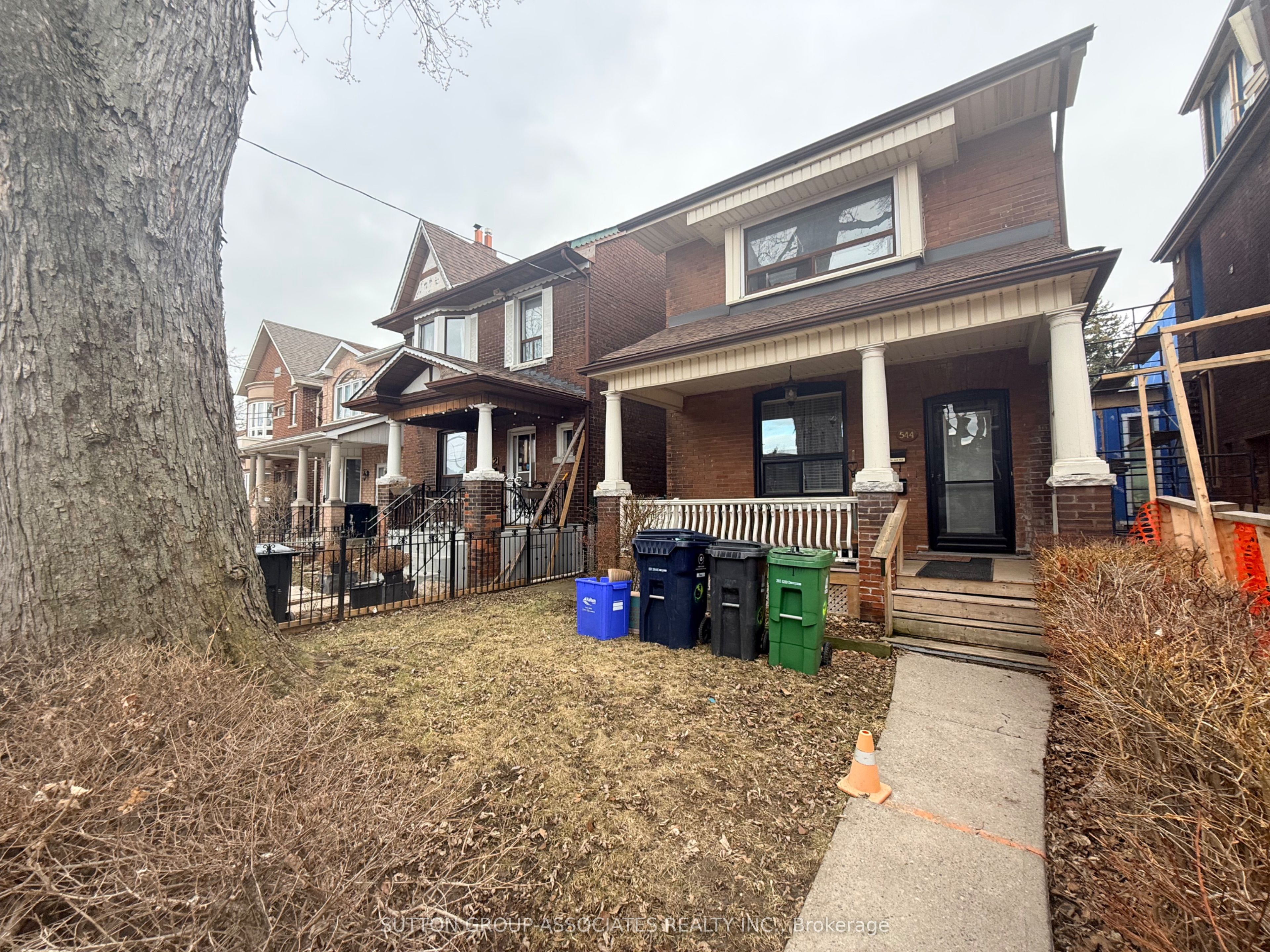 544 Concord Avenue Upper, Toronto, ON M6H 2R1
