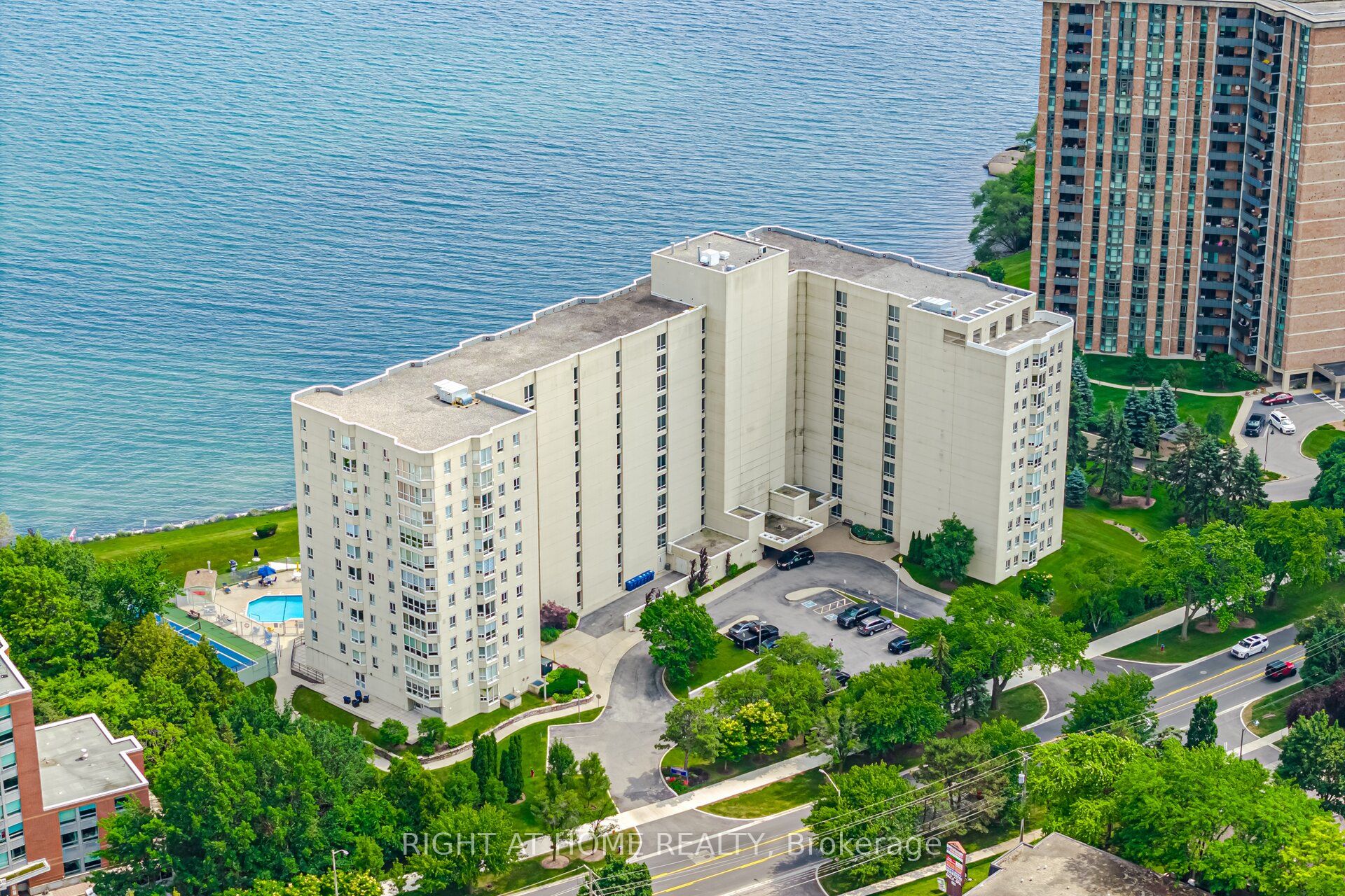 5280 Lakeshore Road 1104, Burlington, ON L7L 5R1 photo 4