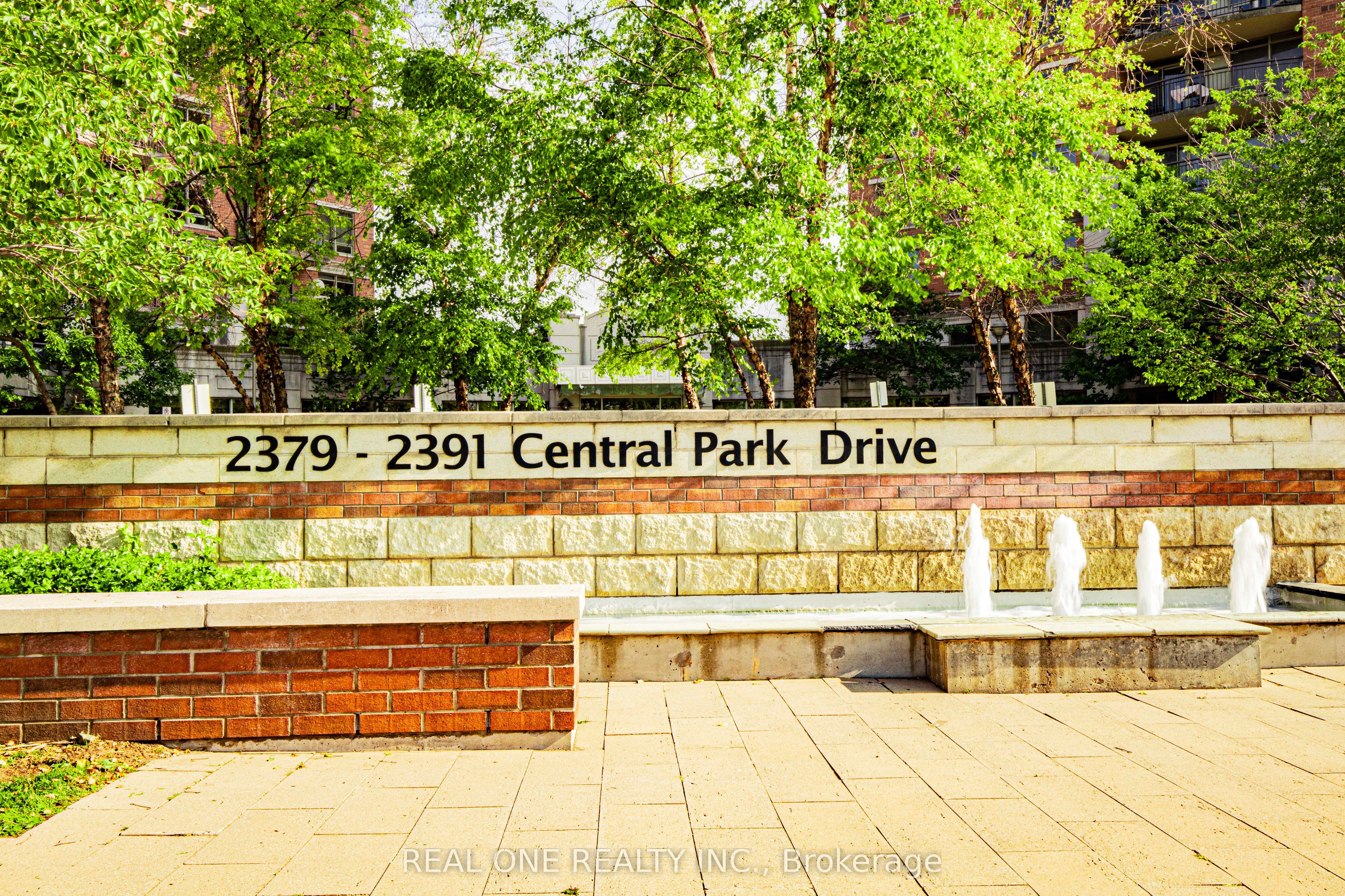2379 Central Park Drive 902, Oakville, ON L6H 0C7 photo 3